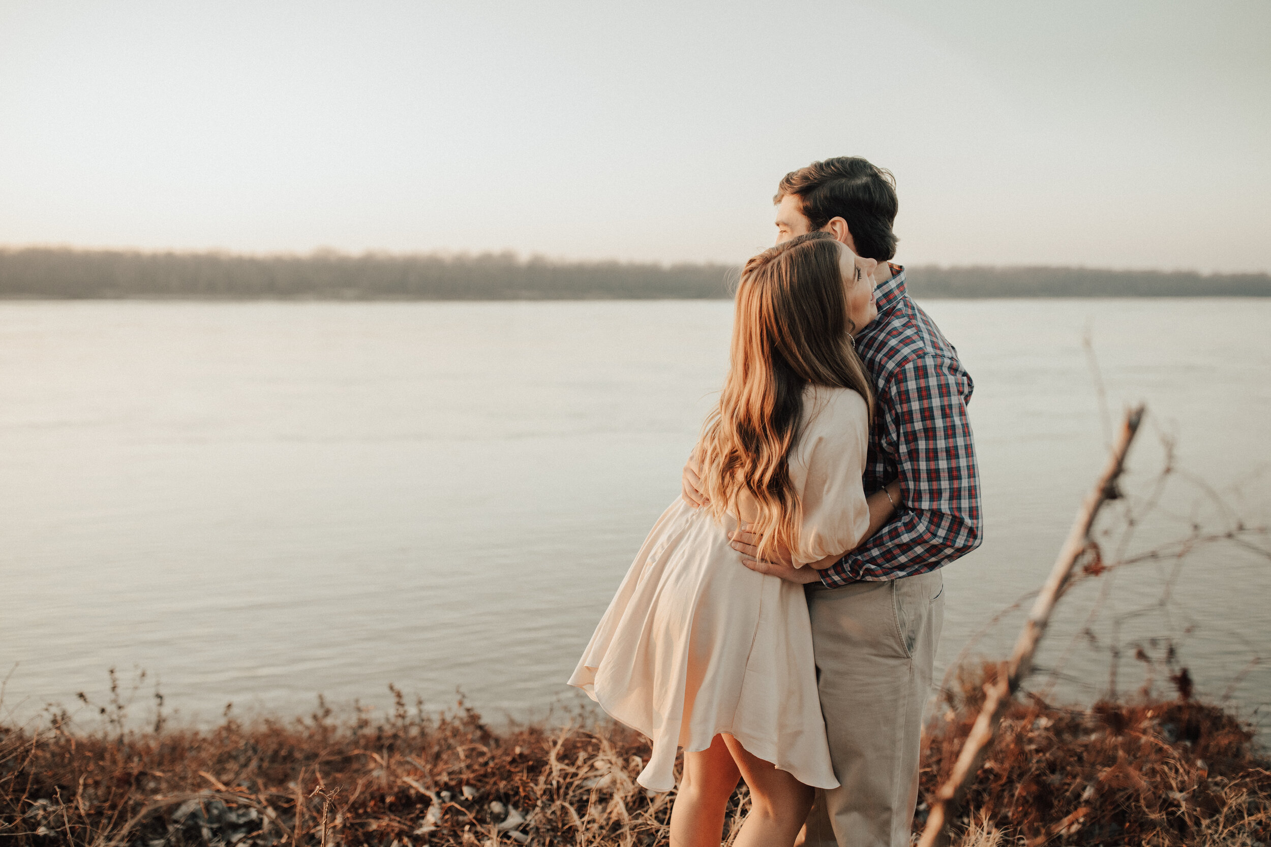 1-memphis-street-downtown-memphis-memphis-engagement-session-memphis-wedding-photographer-jo-darling-photography-shelby-jewel-dress-unposed-lifestyle-photography