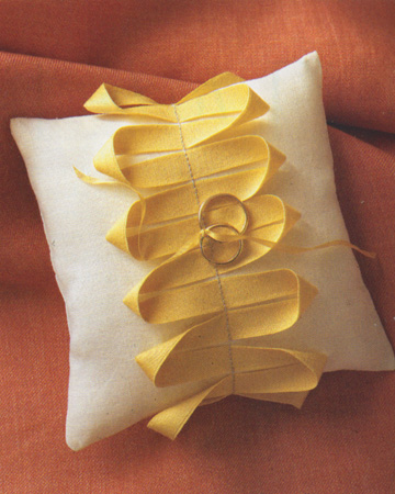 ribbon pillow.jpg