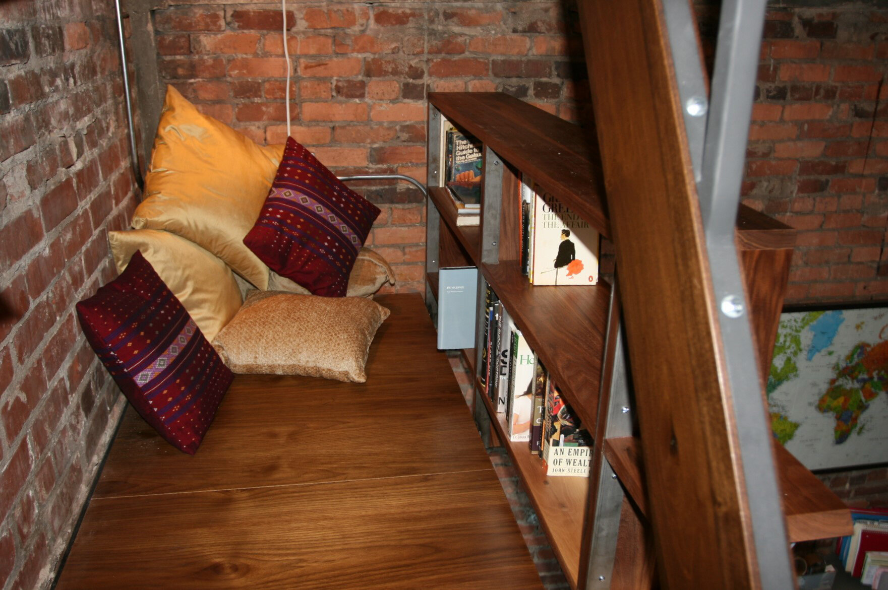 17 reading nook, behind staircase sfw.jpg