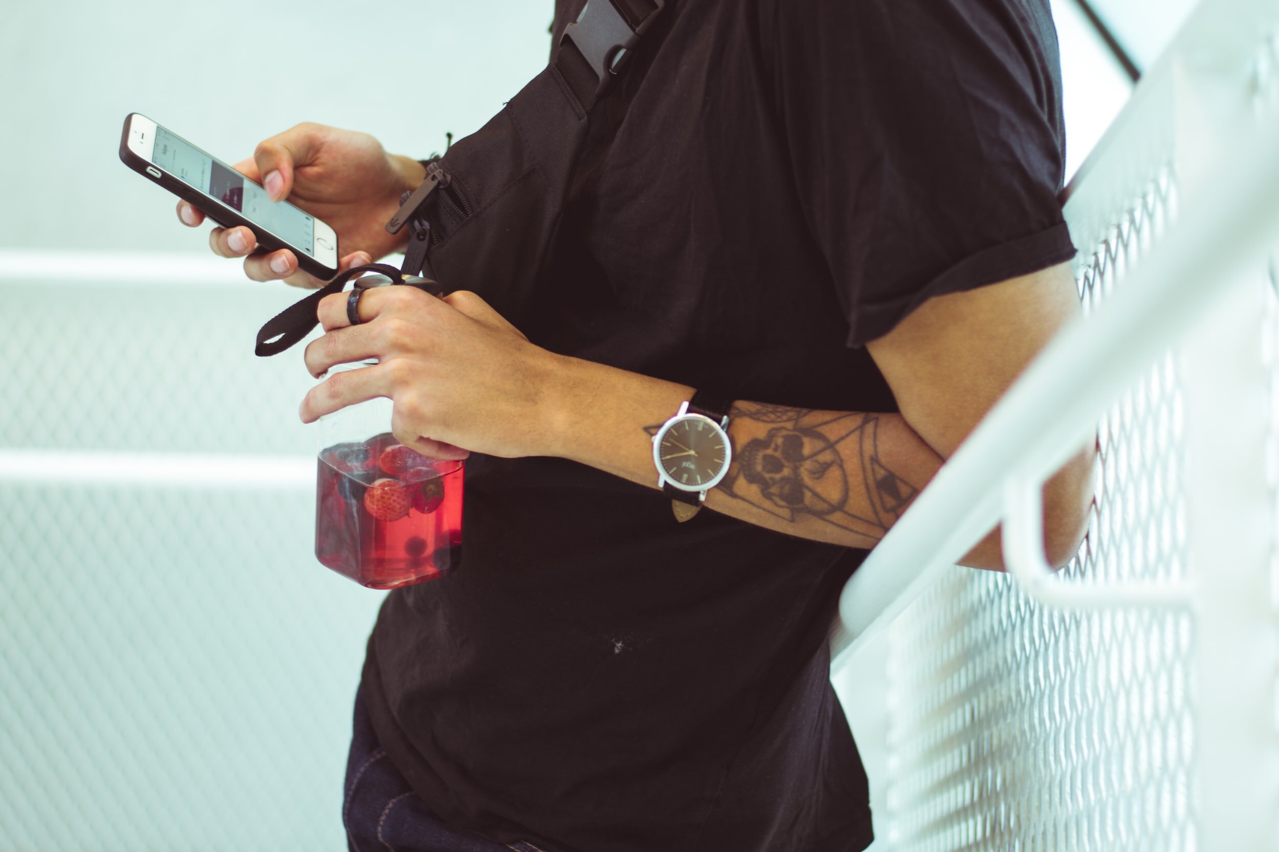 An Empirical Guide to Fighting (My Own) Screen Addiction