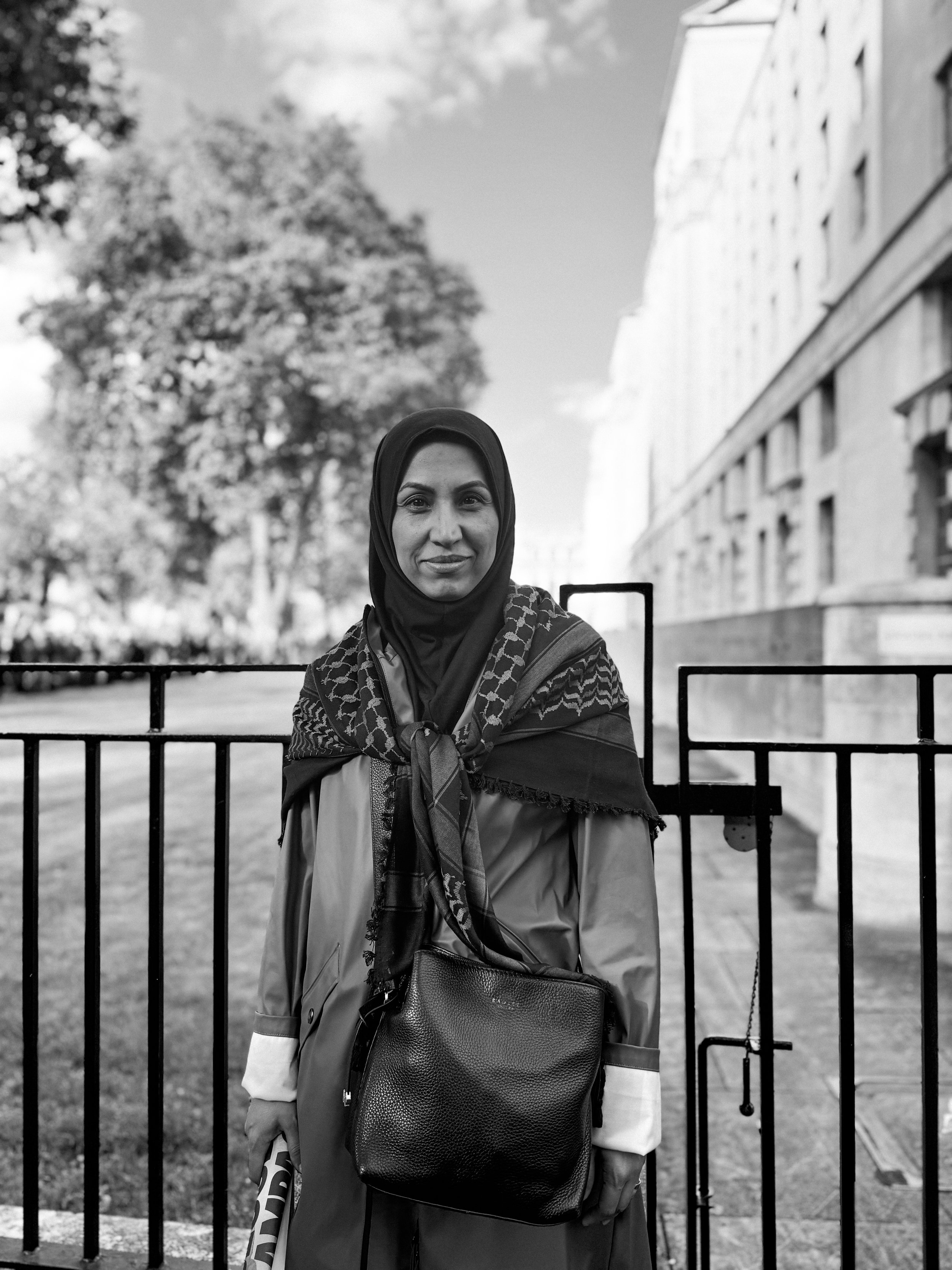 Why Strangers Matter More Than You Think: Acts of Kindness &amp; Street Photography