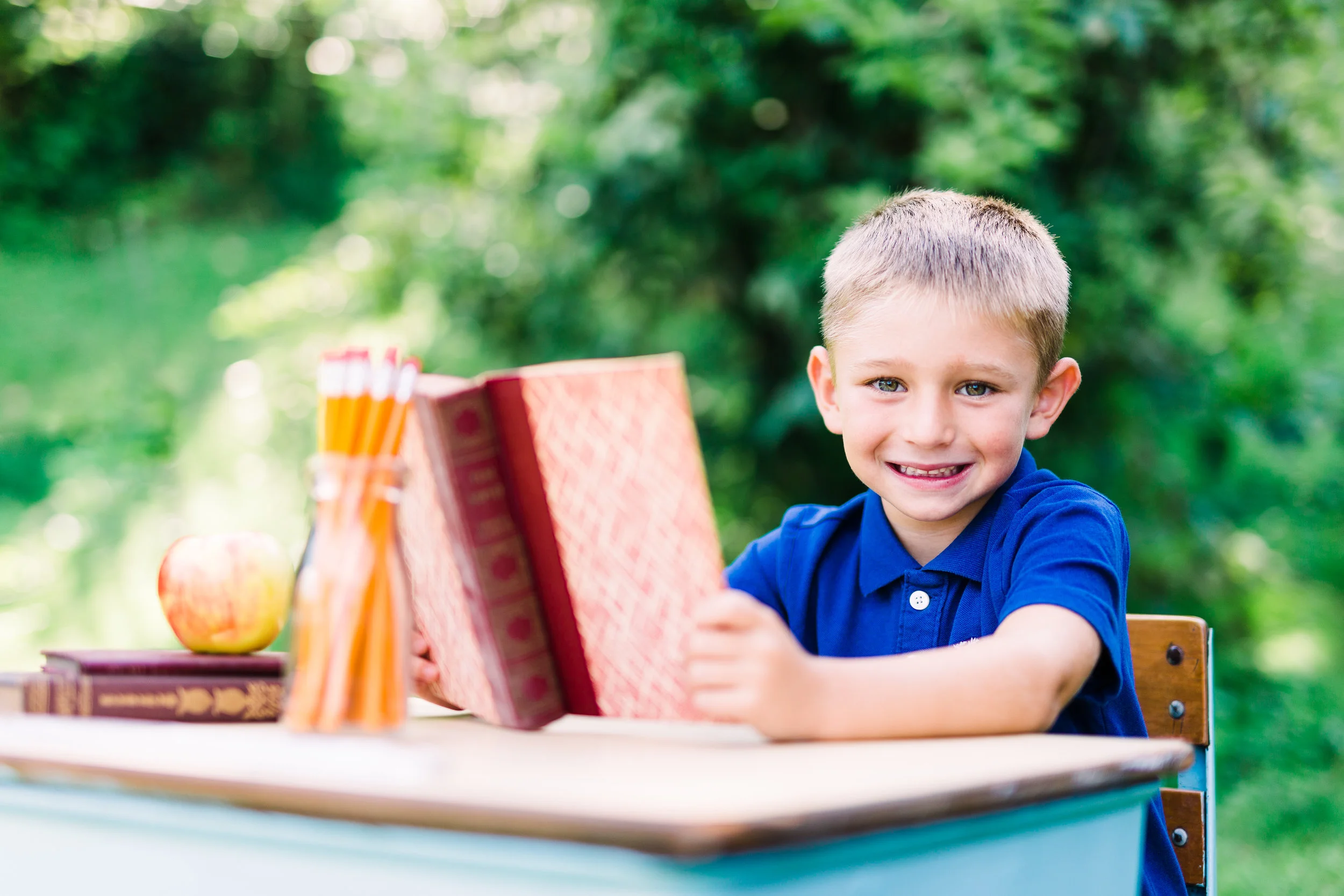 TristenSchoolDesk20196.jpg