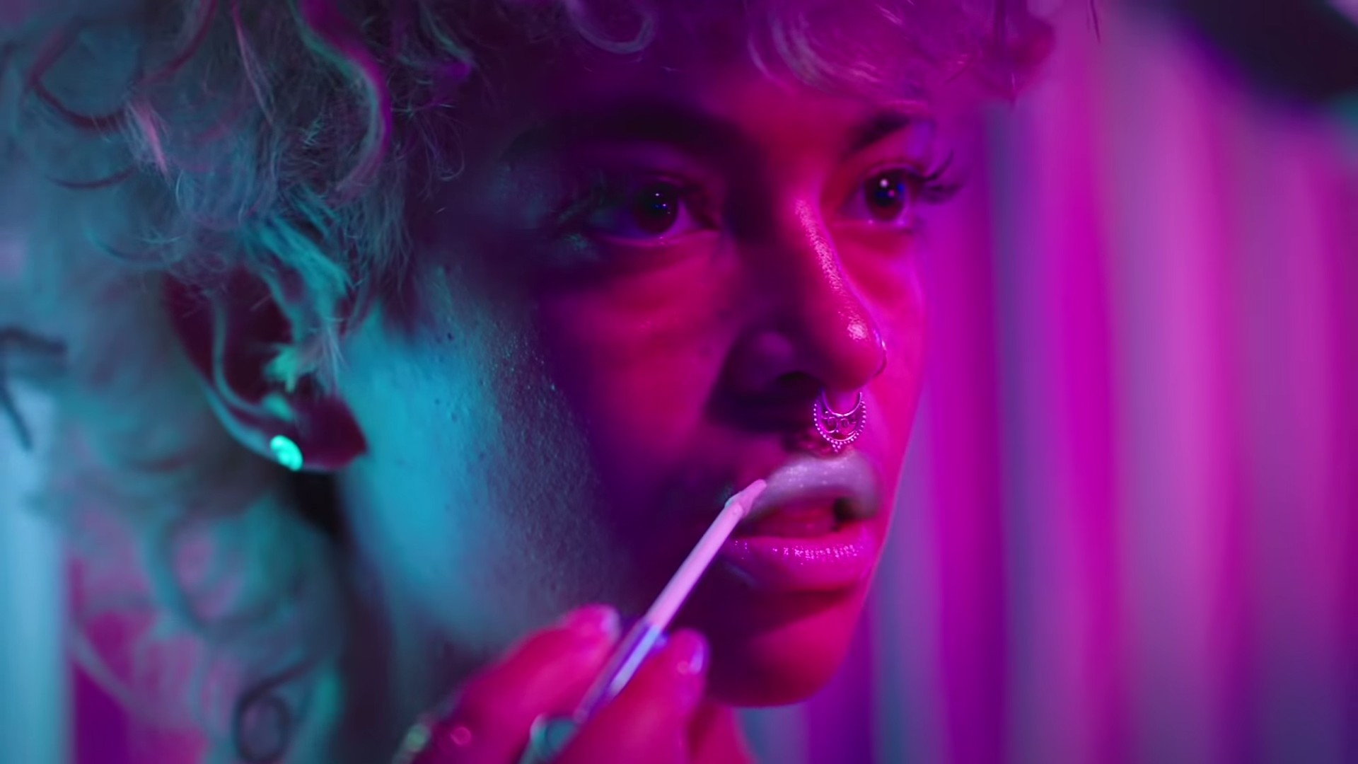 Leikeli47 - M I L K (Official Video) 0-45 screenshot.png