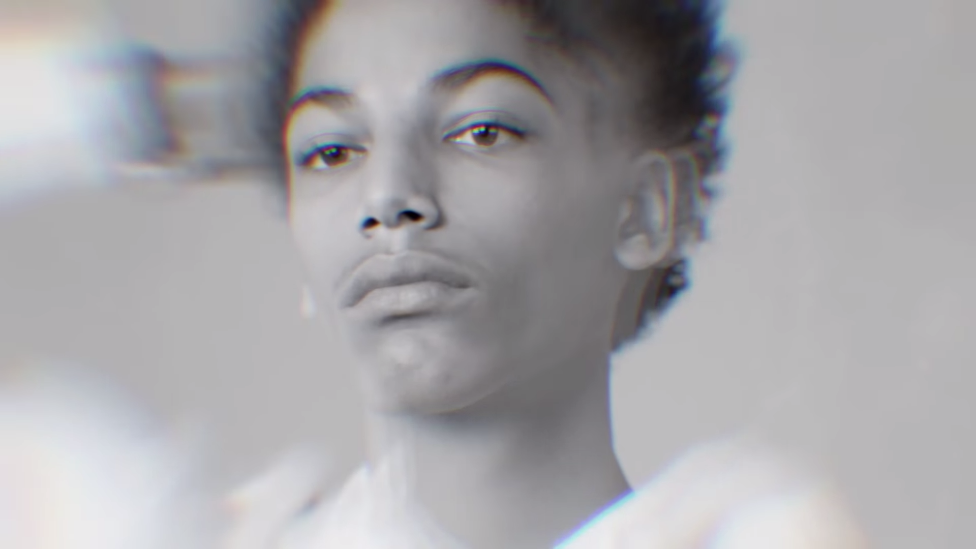 Blur The Lines _ Milk Makeup x Very Good Light 0-40 screenshot.png