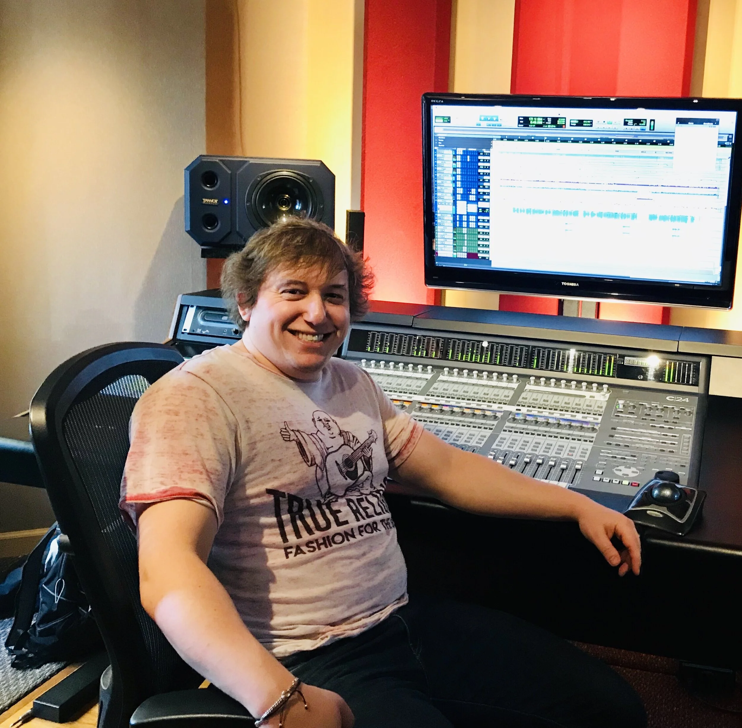 Justininstudio.jpg
