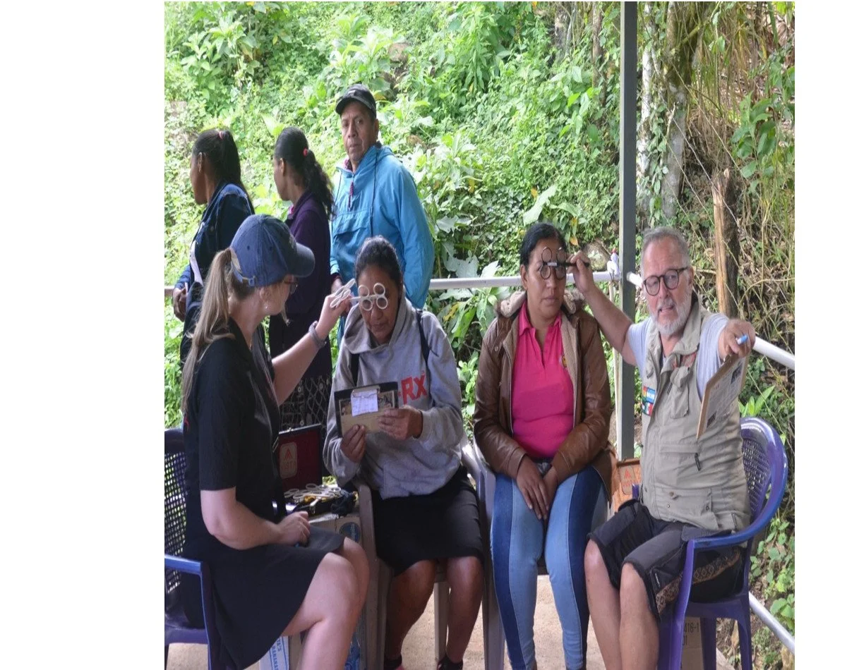 DSC_4543 Optometristas trabajando. X..jpg