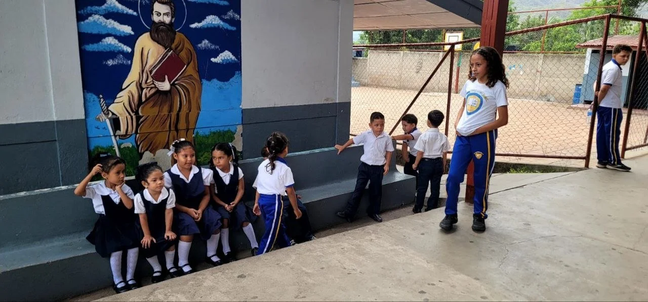 fluor_pueblo_nuevo_junio_02.jpg