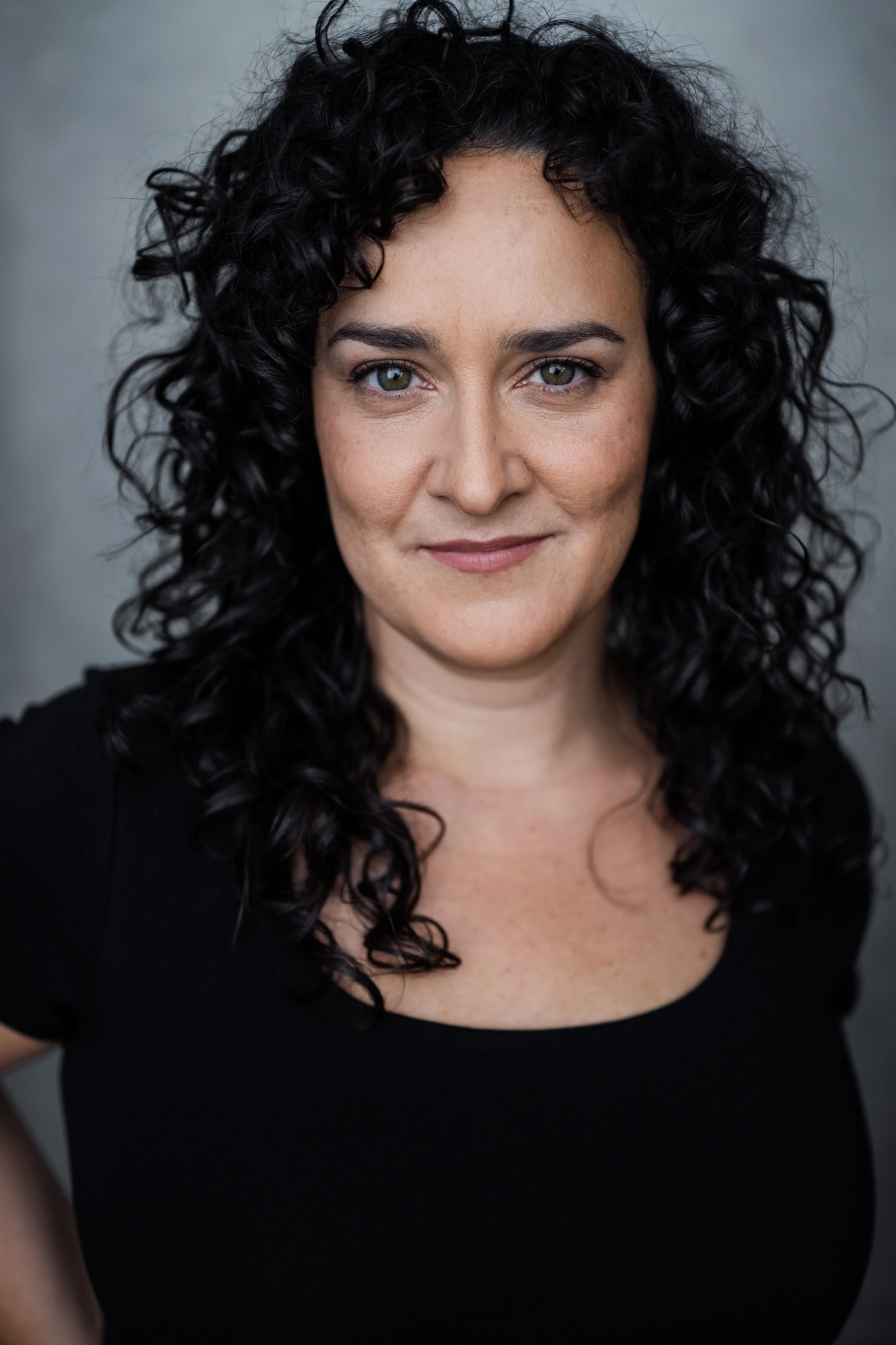 YBPHOTO_GILLIAN WEEKS2-1.jpg