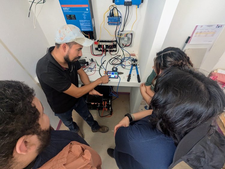 Colaboración técnica y desarrollo de soluciones para proyectos comunitarios