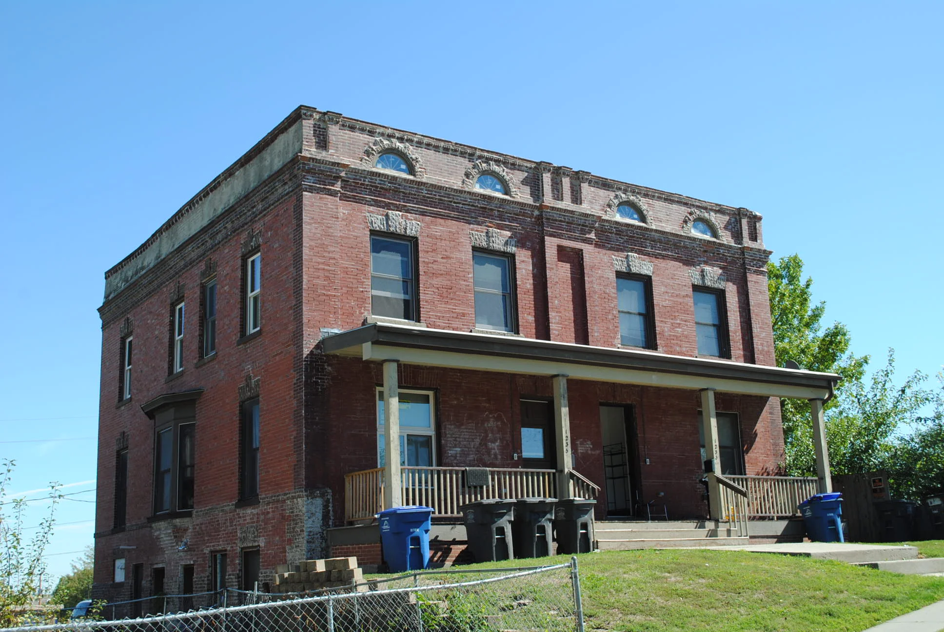 Anawim Housing 1235 7th St — For Rent in Des Moines Allterra