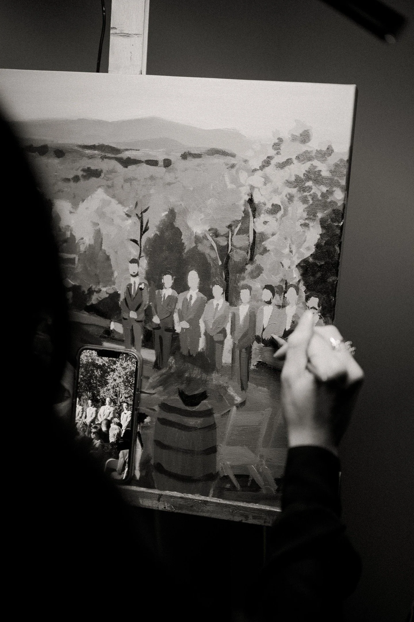 Why don&rsquo;t I paint faces on my guests? 🤔
 Here are a few reasons: 🎨✨

 To maintain my impressionistic style, embrace the beauty of plein air painting, and most importantly... to keep the spotlight where it belongs &ndash; on YOU! 🌟 Your essen