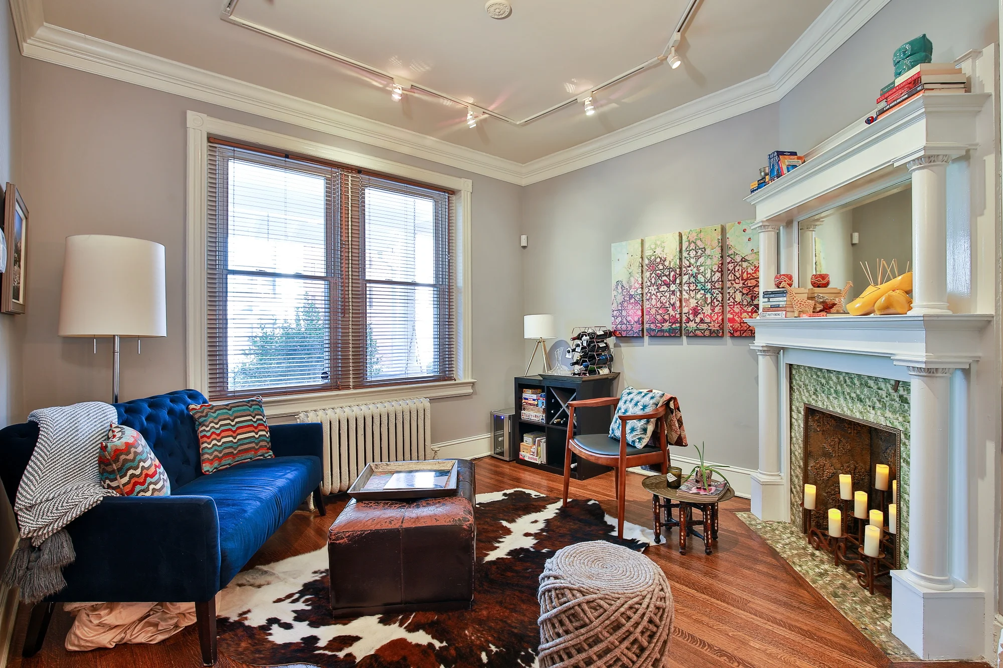 1468NewtonSt001.jpg