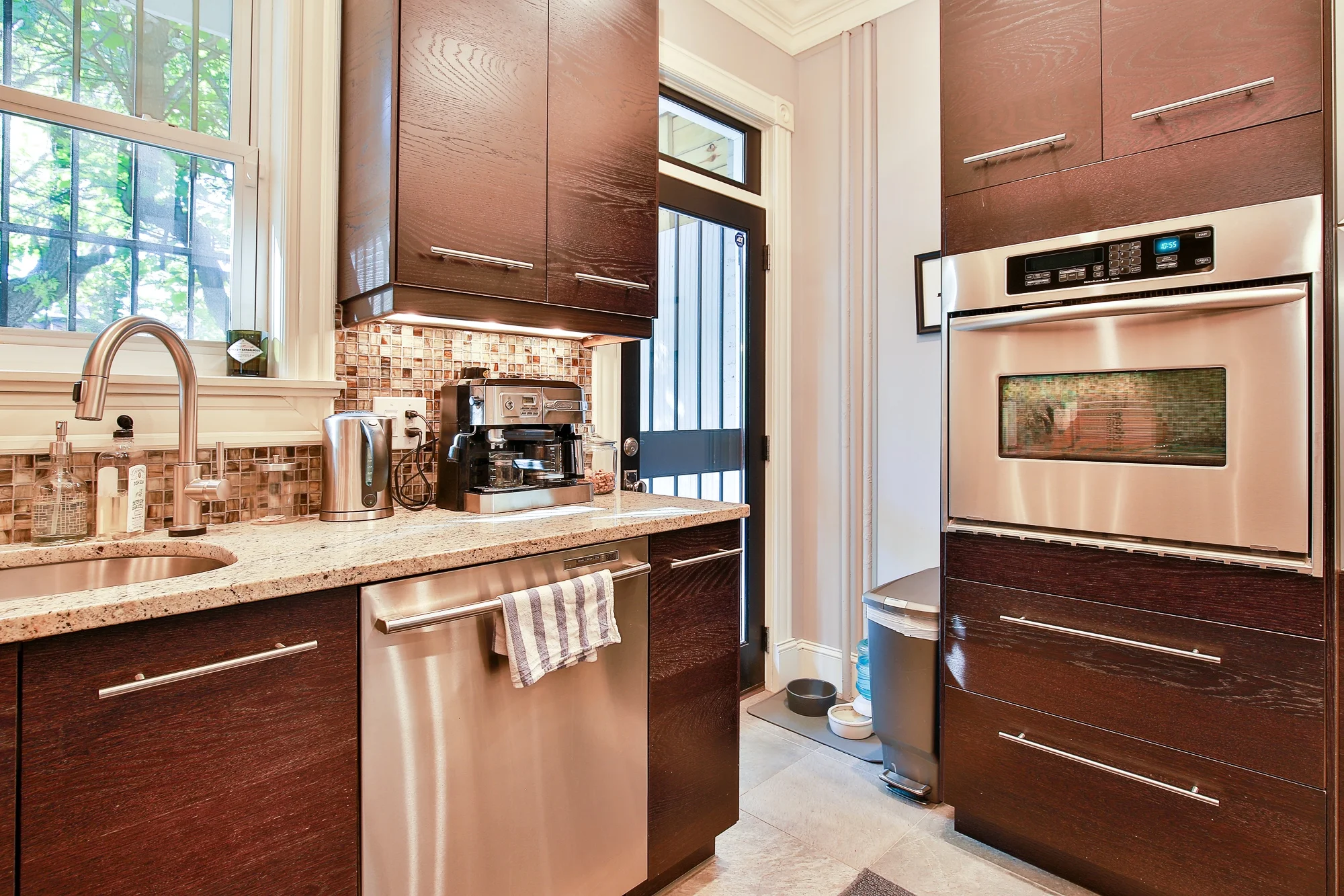 1468NewtonSt012.jpg