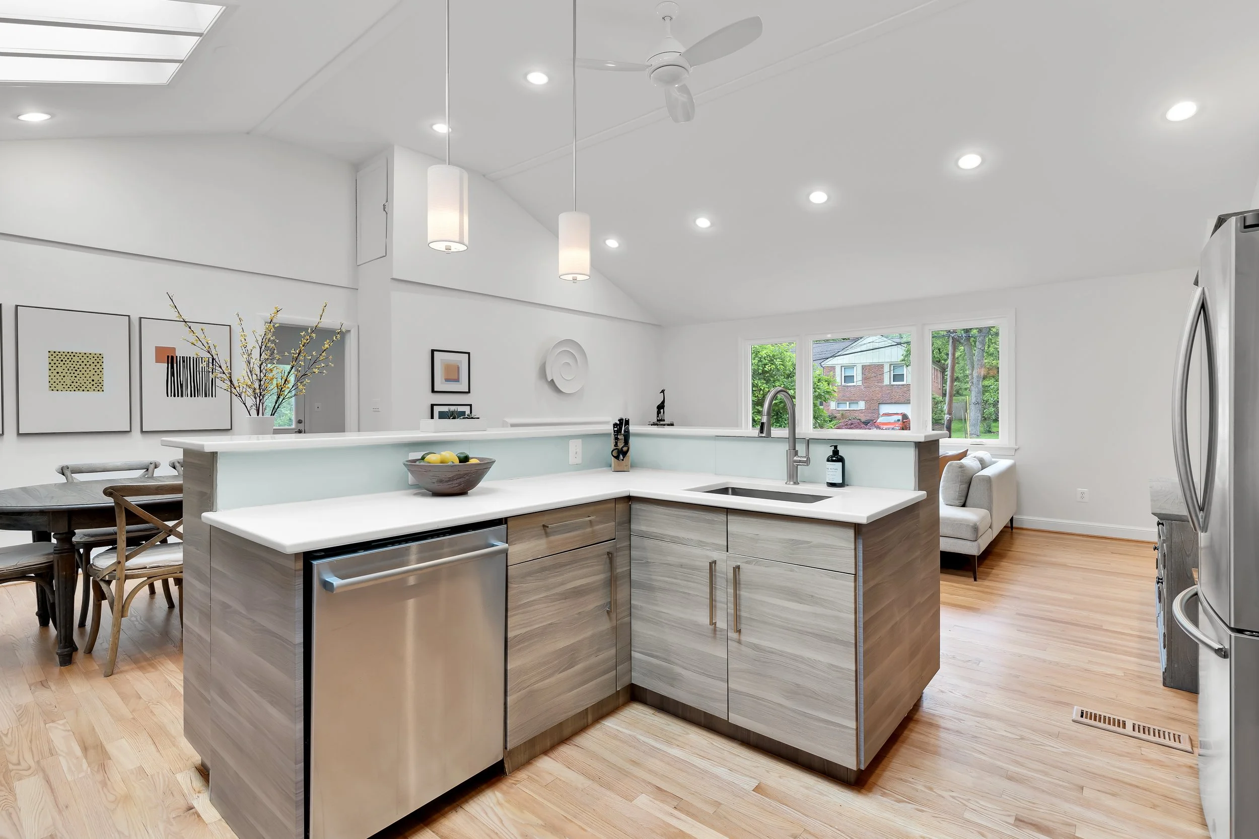 7208 Bybrook Ln-0018.jpg