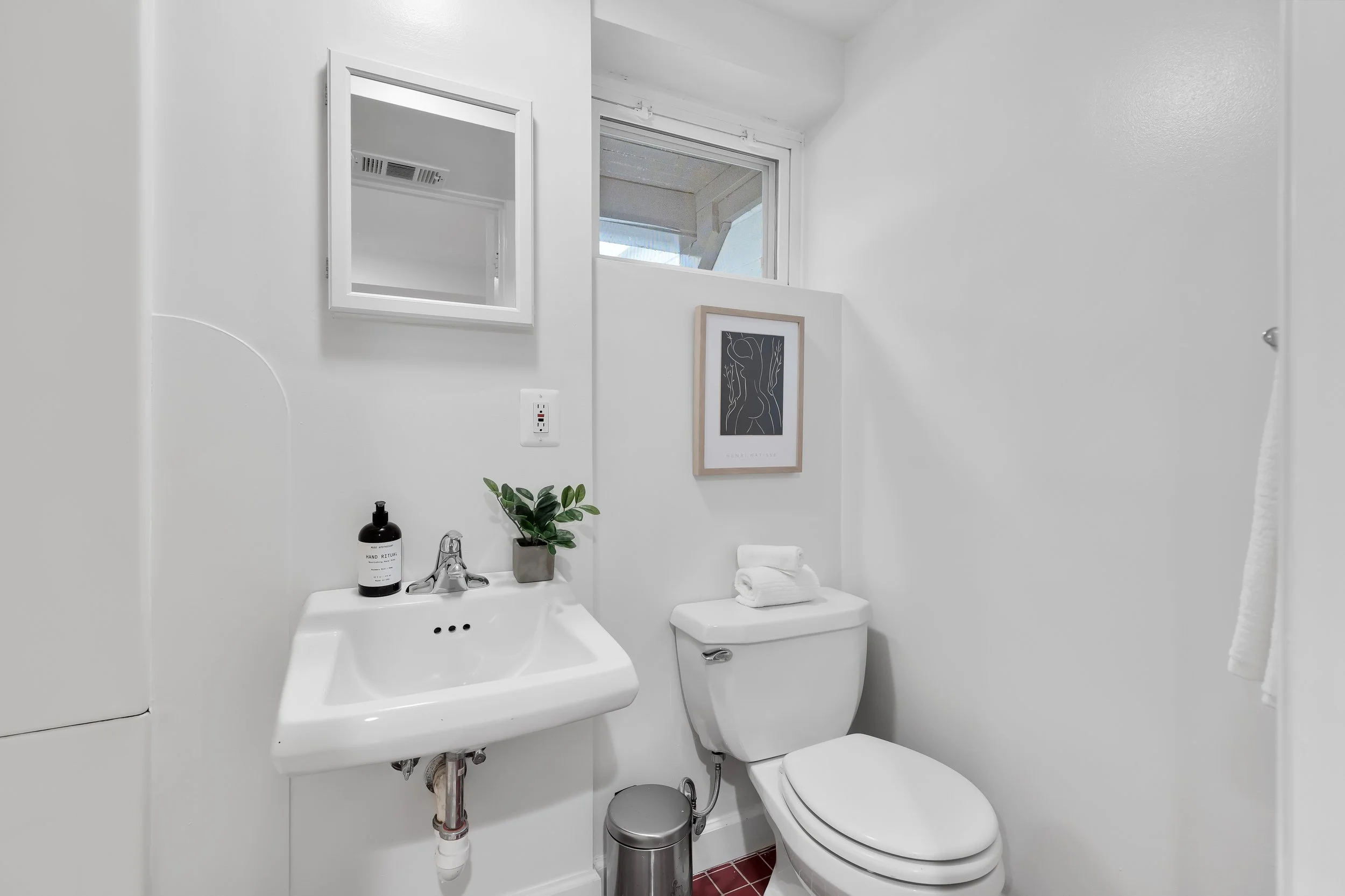7208 Bybrook Ln-0046.jpg