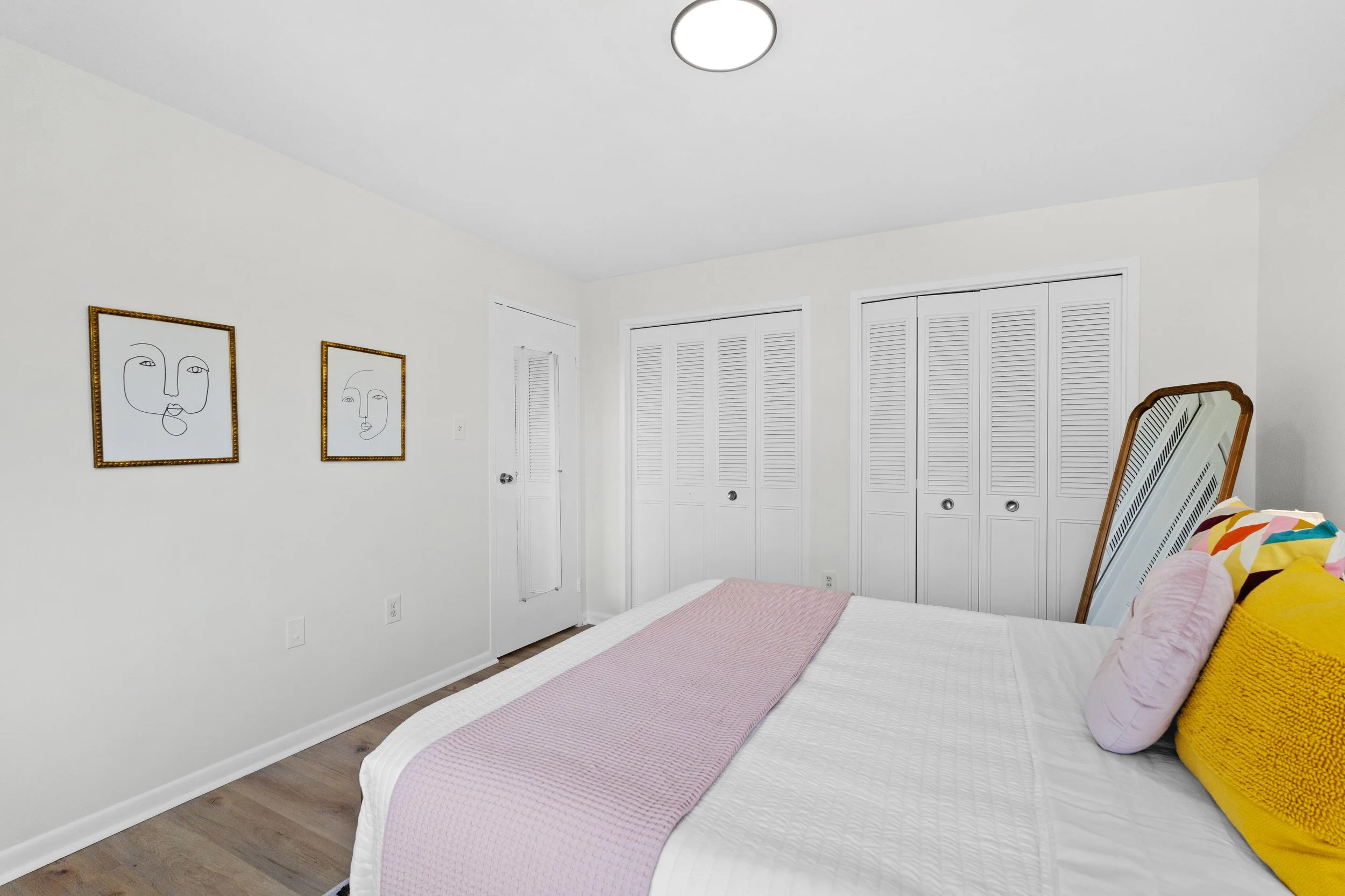 10201 Grosvenor Pl 703 -  0023.jpg