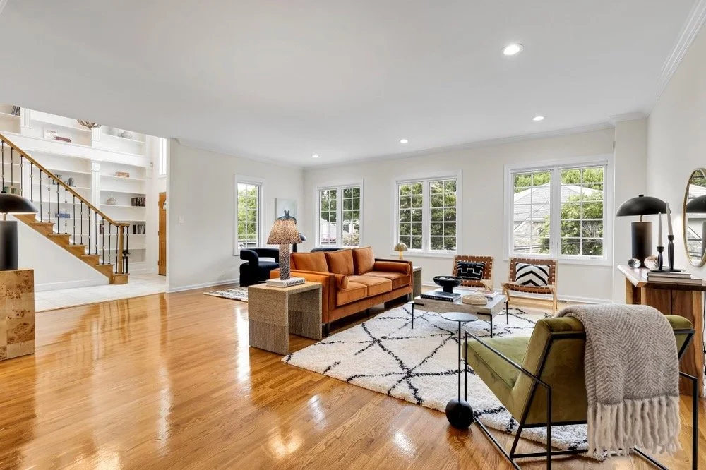 5020 Klingle - 10.jpeg