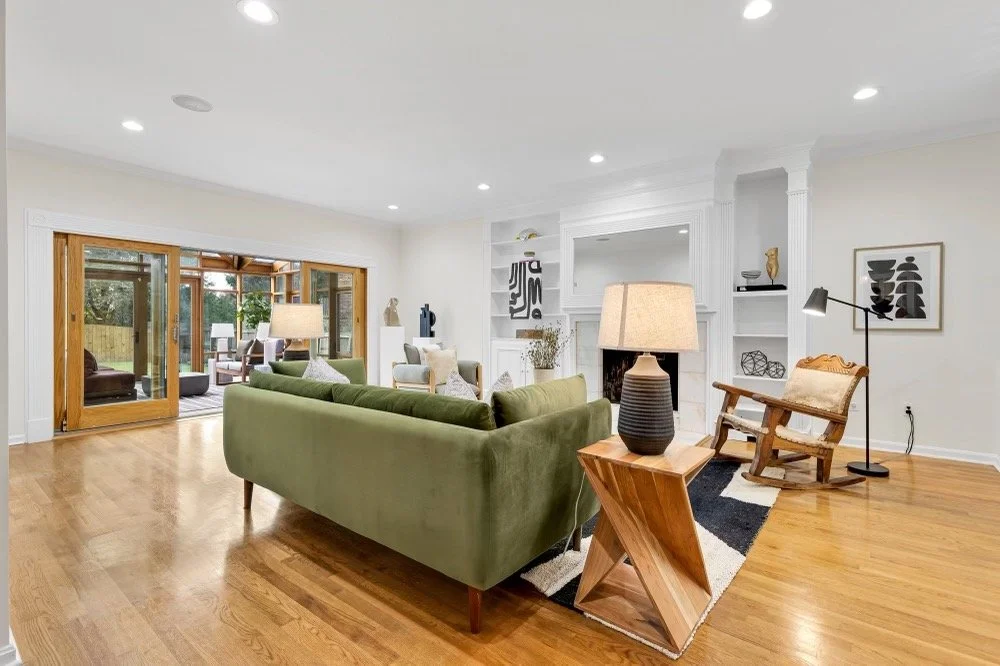 5020 Klingle - 28.jpeg