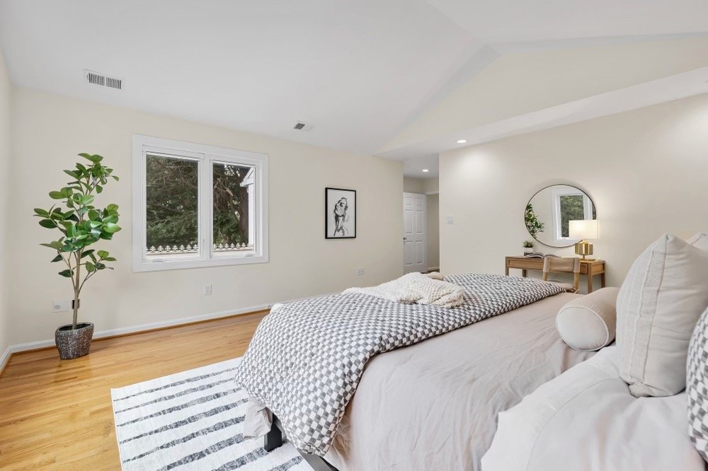 5020 Klingle - 56.jpeg