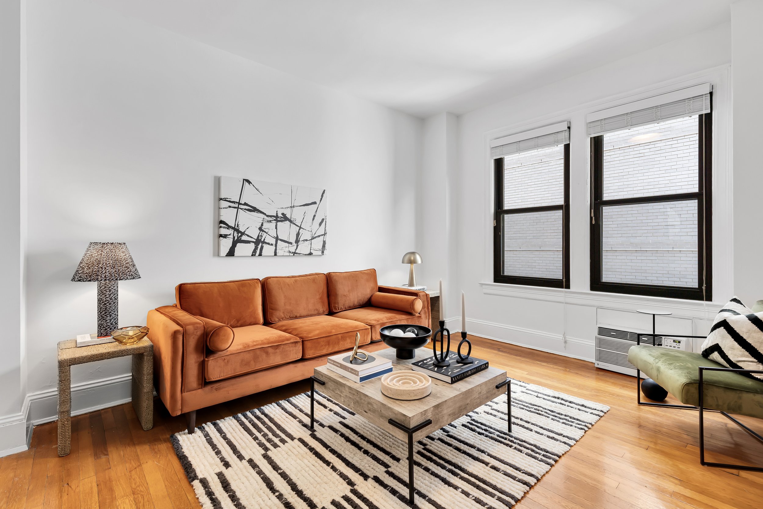 1101 L St NW 307-0013.jpg