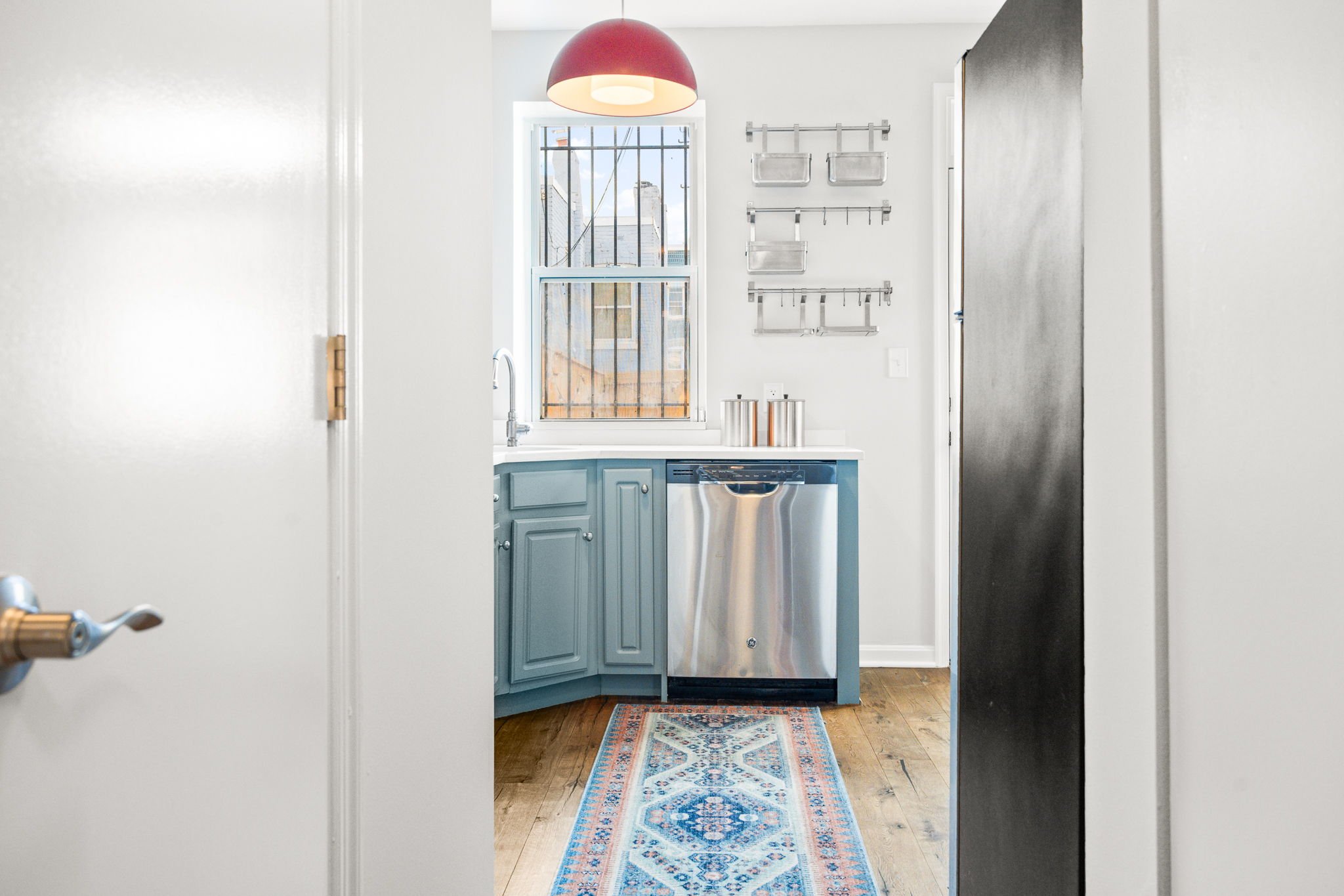 13-web-or-mls-424 Oakdale Place NW, Washington, DC 20001-12.jpg