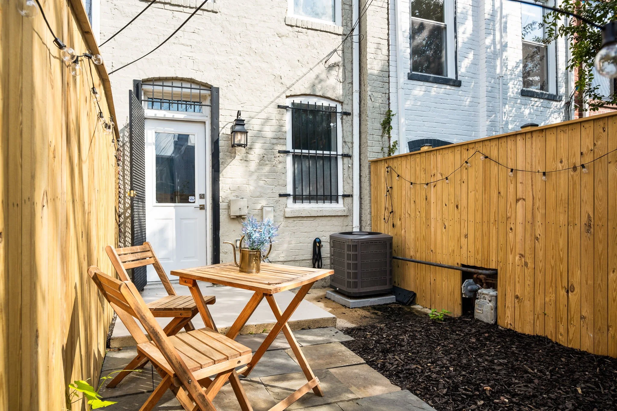 23-web-or-mls-424 Oakdale Place NW, Washington, DC 20001-22.jpg