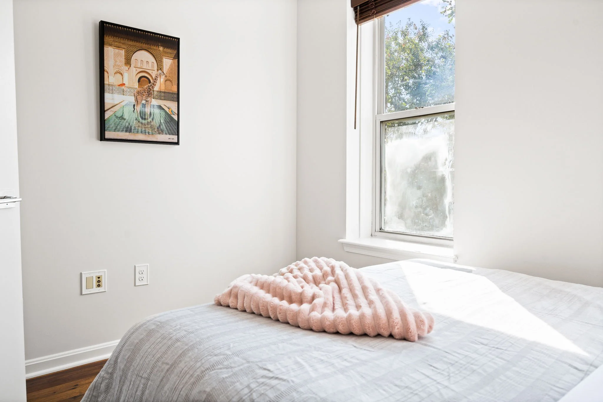 28-web-or-mls-424 Oakdale Place NW, Washington, DC 20001-27.jpg