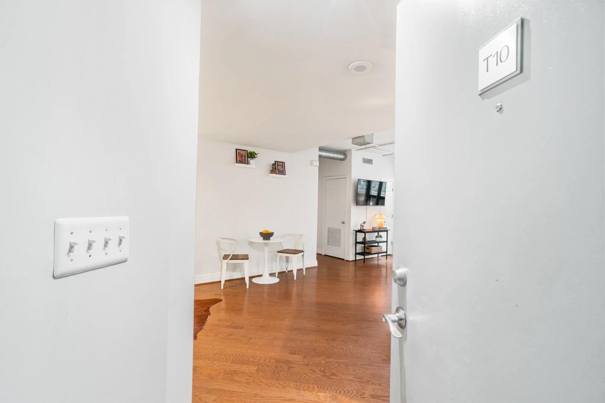 2020 12th St NW T10-18.jpg