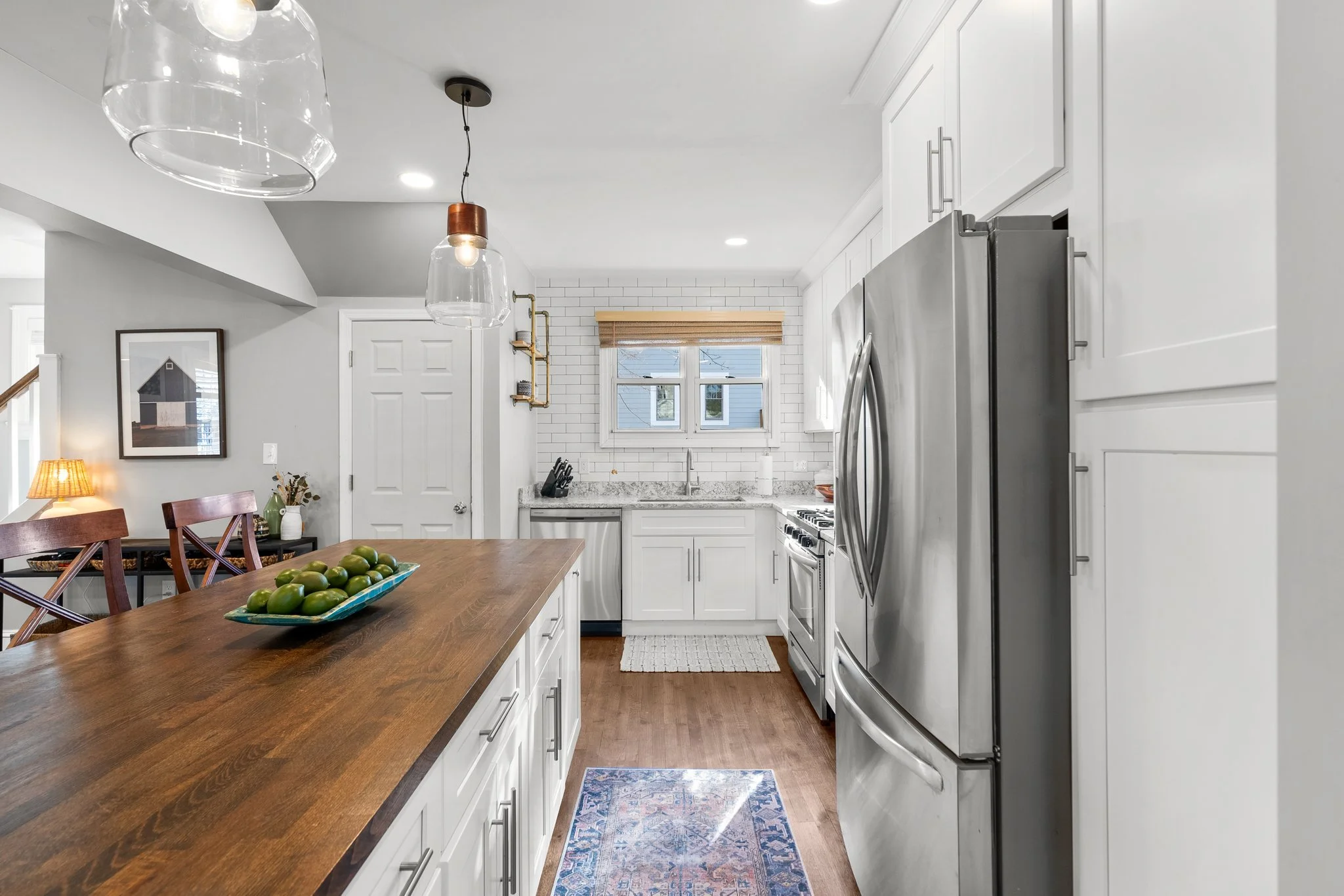 16-web-or-mls-16. 7406 Carroll Ave.jpg