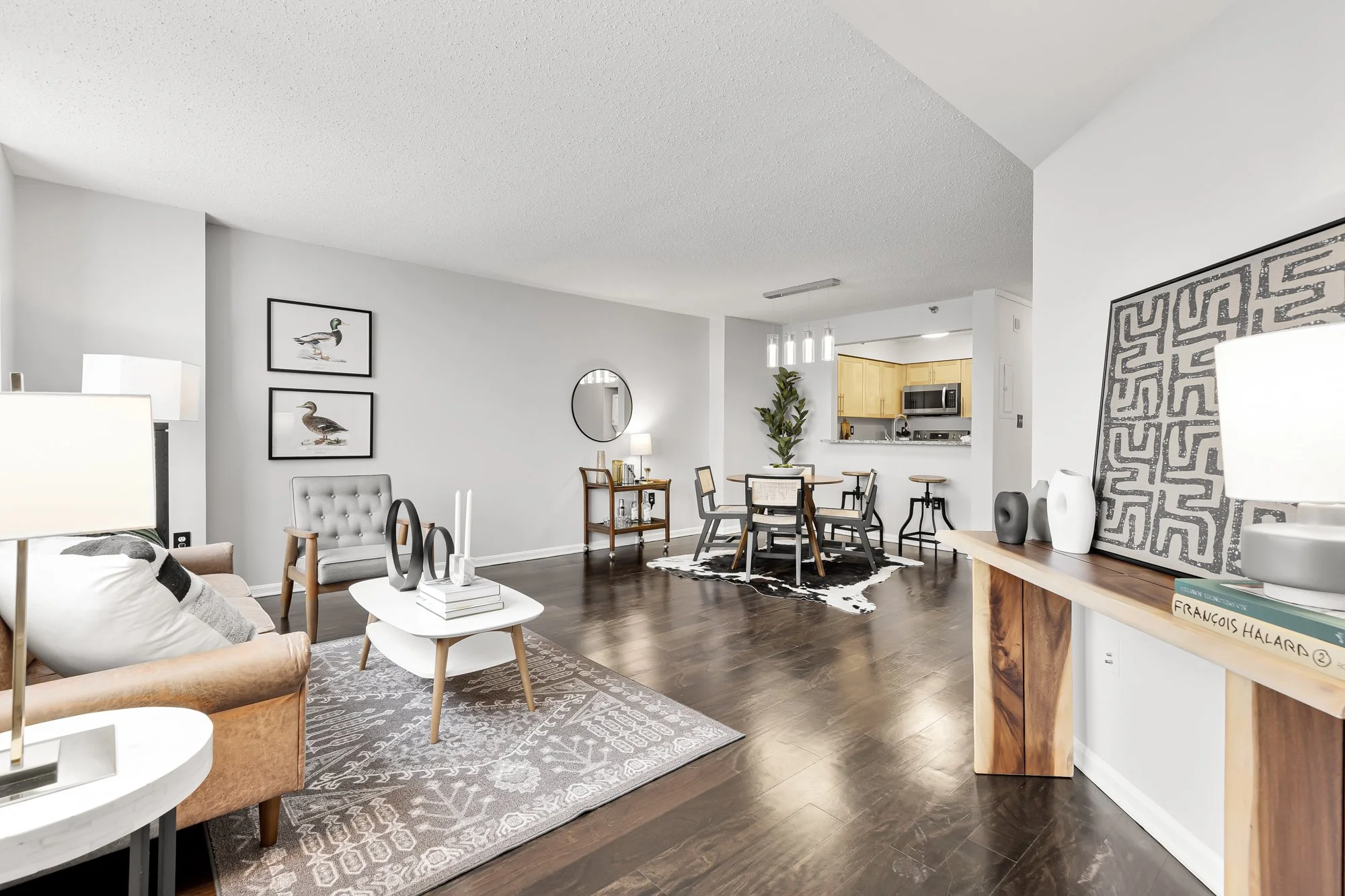 10101 Grosvenor Pl 1414-0022.jpg