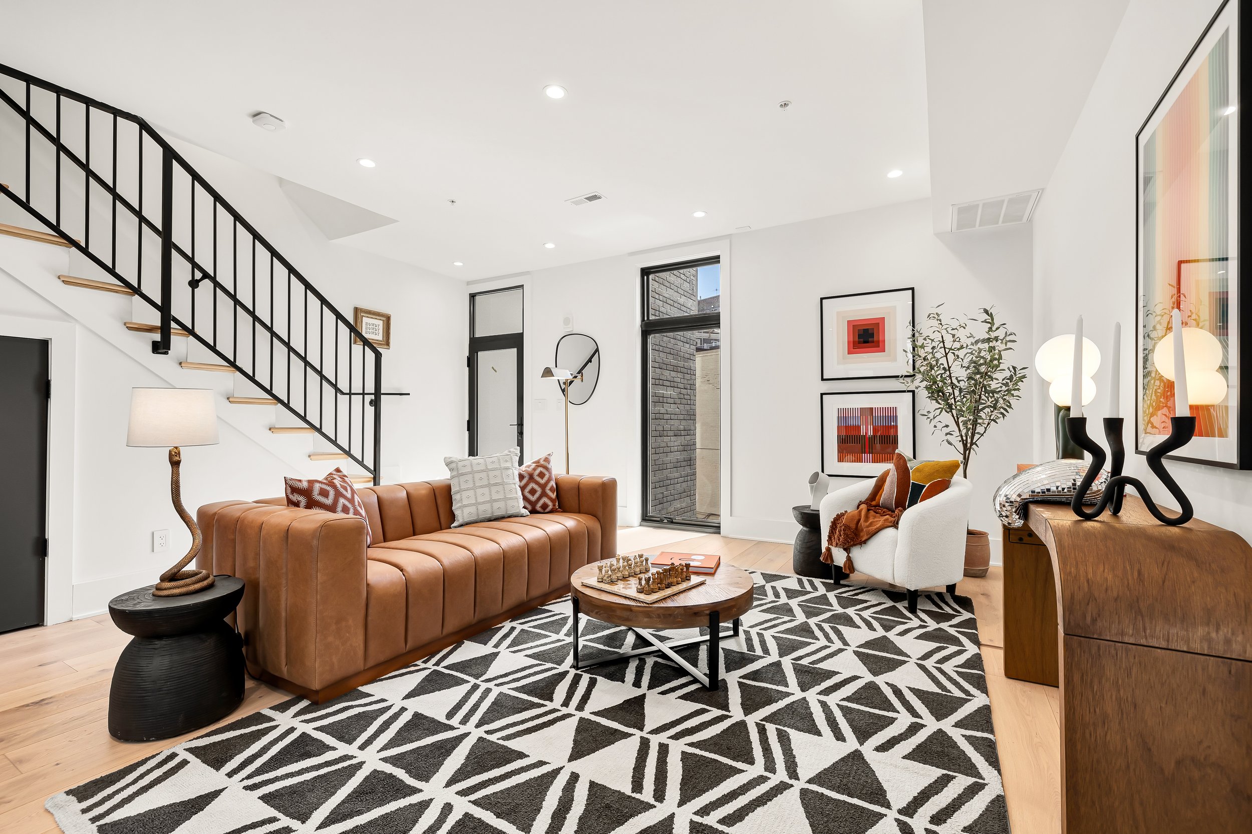 1460 Rhode Island Ave NW P8-0023.jpg
