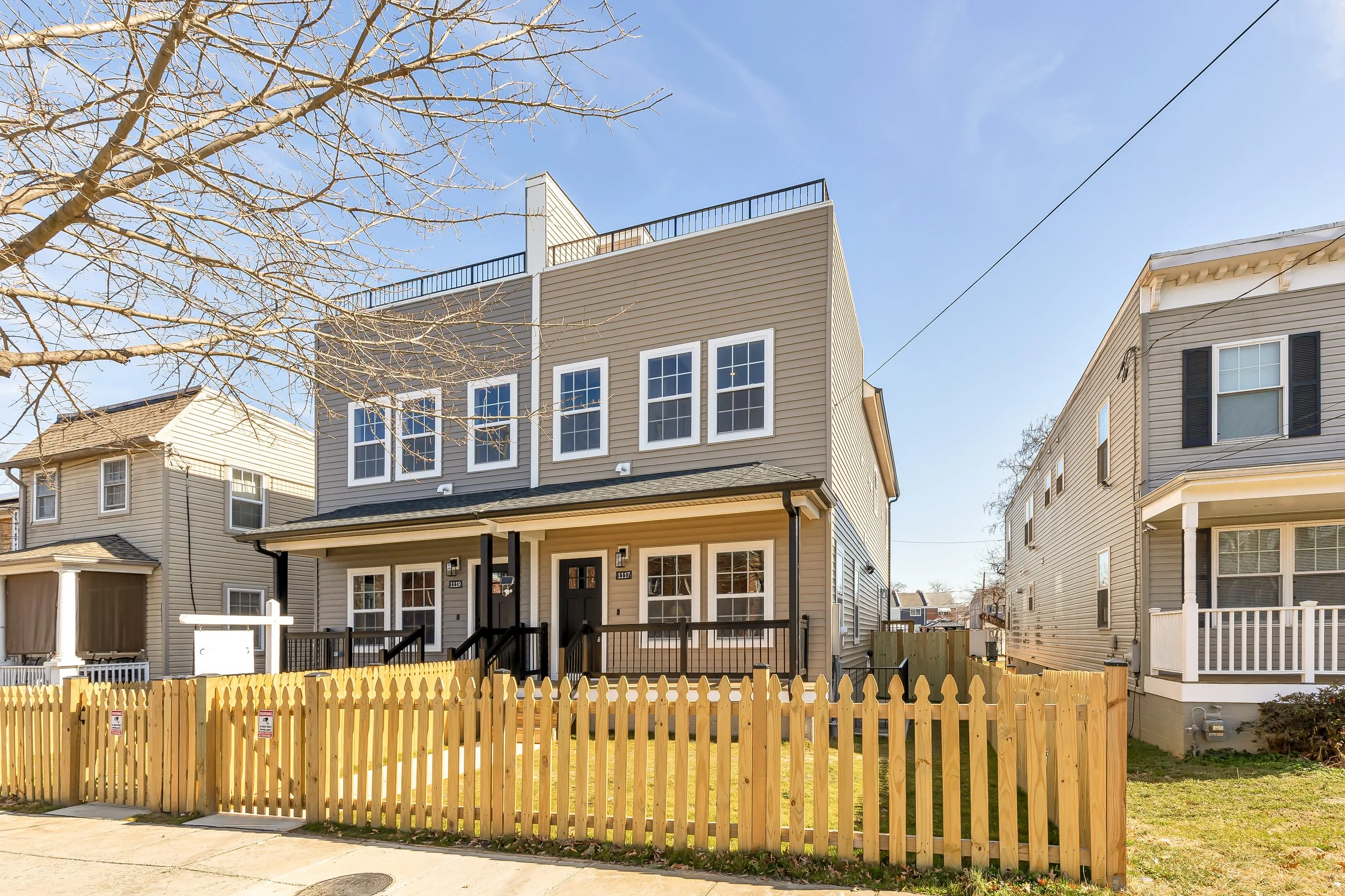 1117 46th St NE-0002.jpg