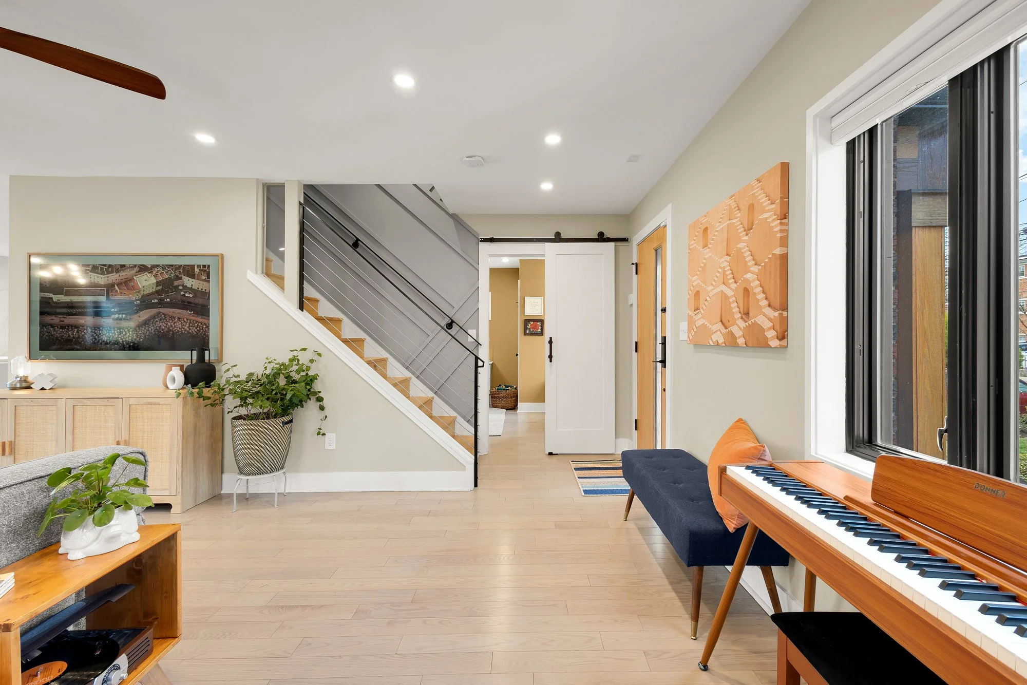 8215 Roanoke Ave Reshoot-0007.jpg