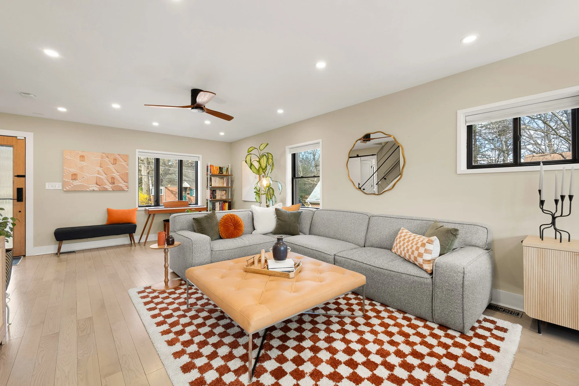 8215 Roanoke Ave Reshoot-0010.jpg