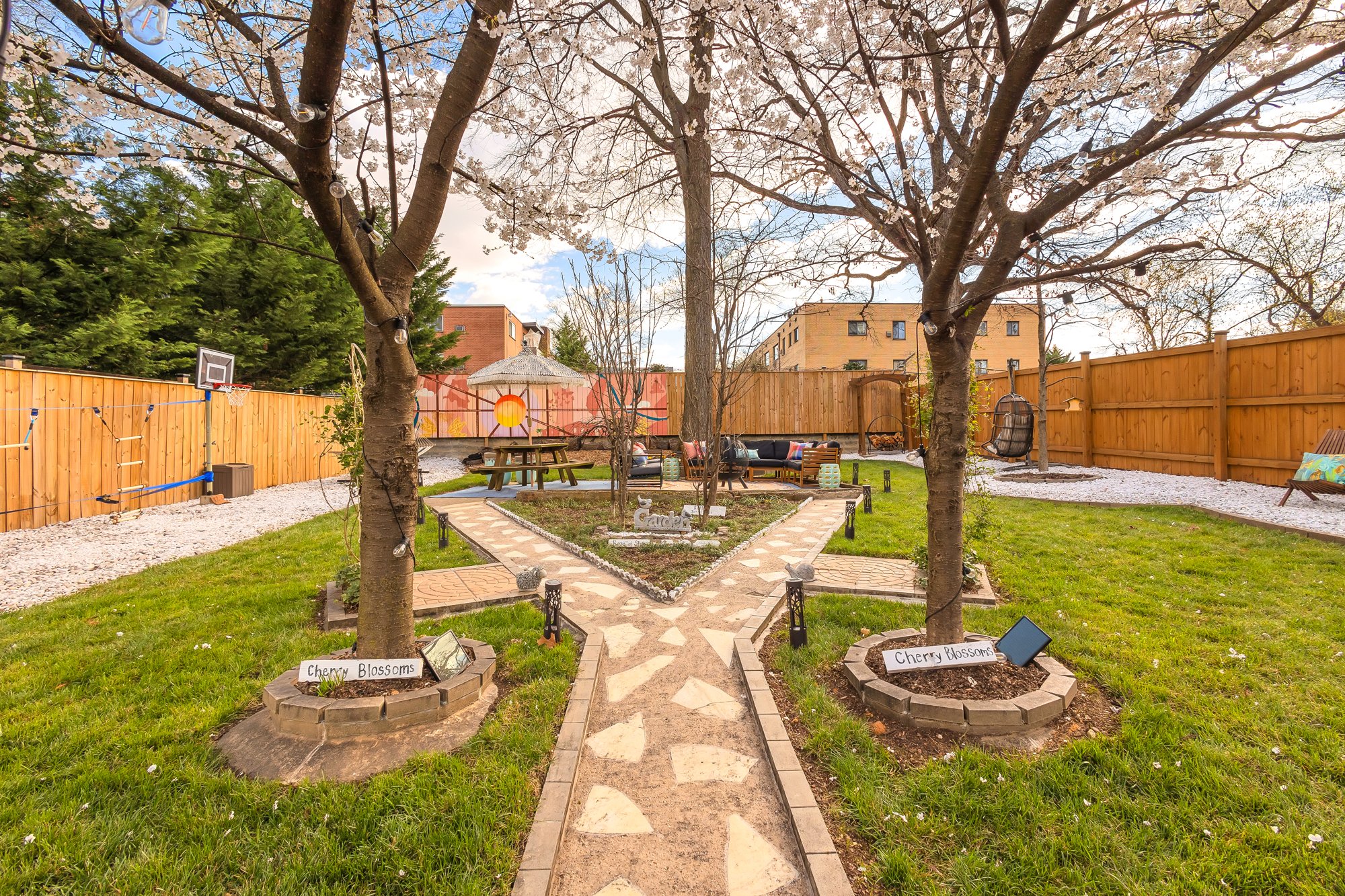 8215 Roanoke Ave Reshoot-0029.jpg