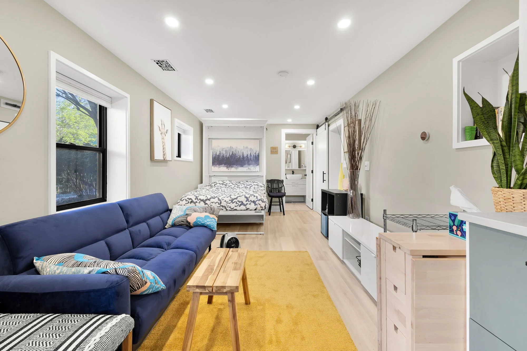 8215 Roanoke Ave Reshoot-0067.jpg