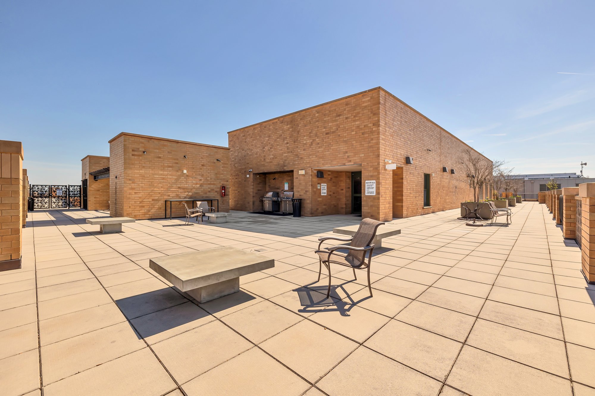 910 M St NW 208-0036.jpg