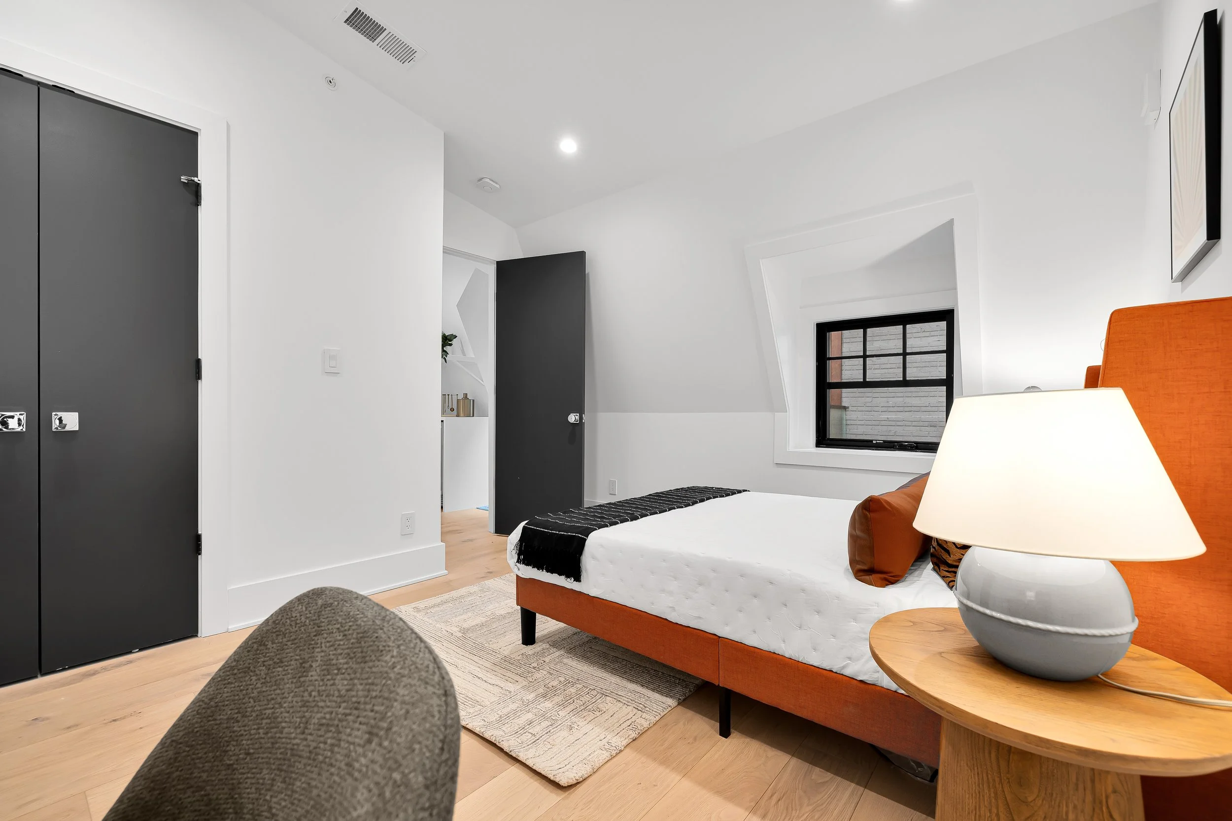 1460 Rhode Island Ave NW PH7-0040.jpg