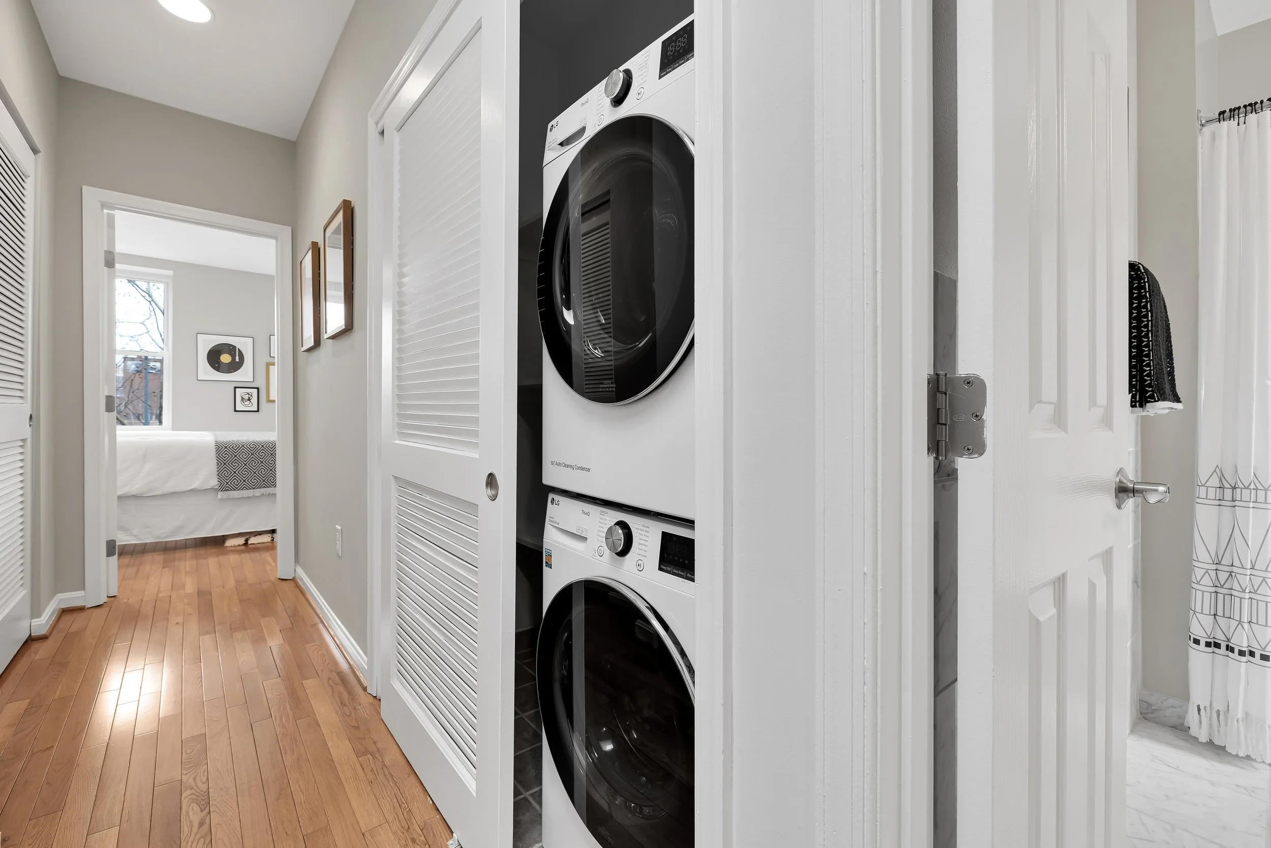1522 10th St NW-0024.jpg