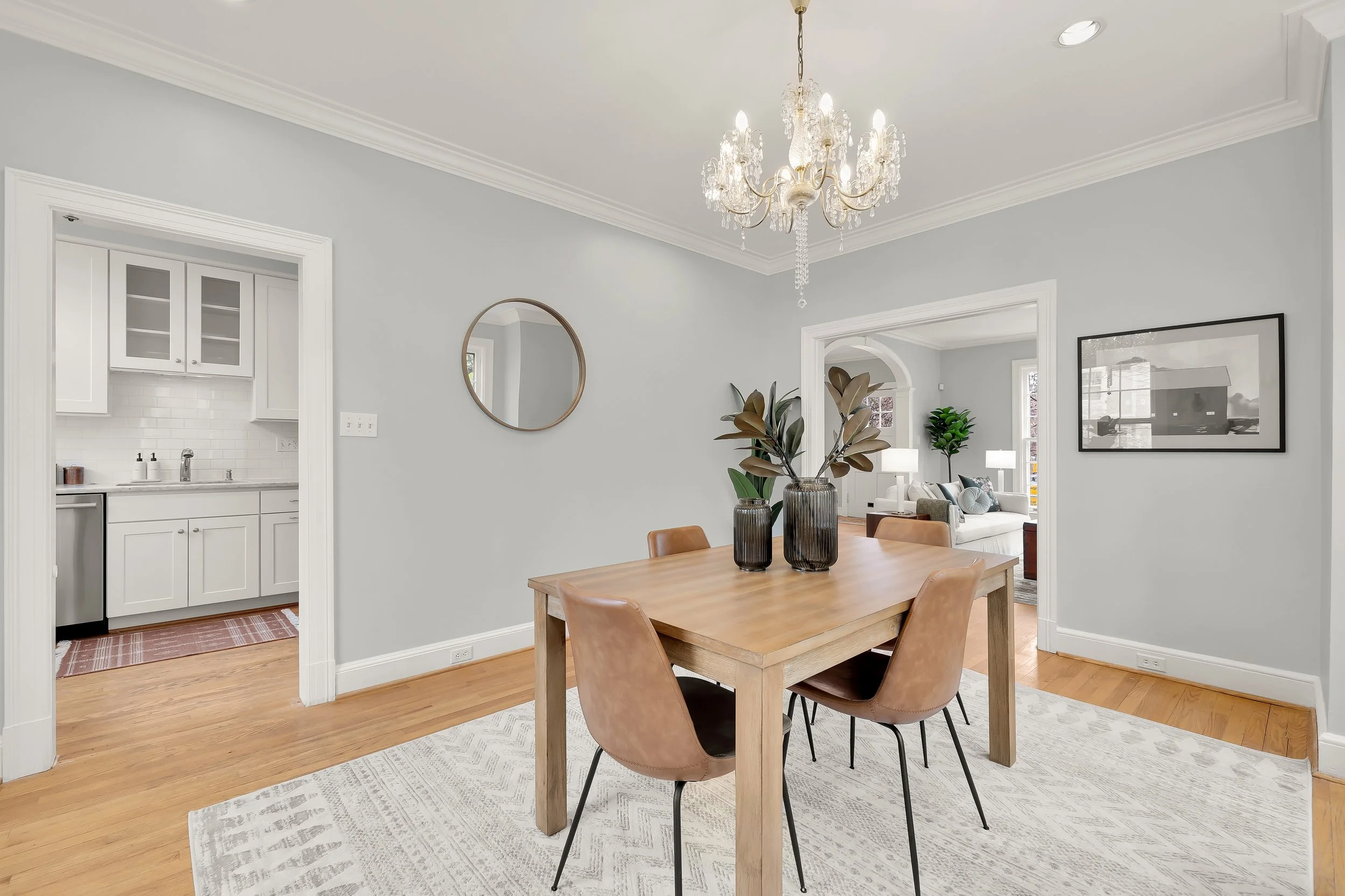 2921 Cathedral Ave NW-0019.jpg