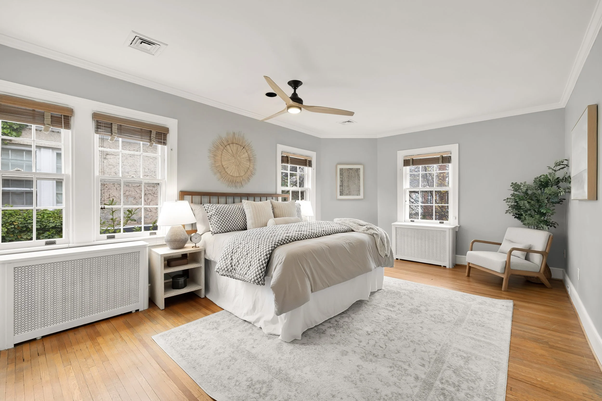 2921 Cathedral Ave NW-0029.jpg