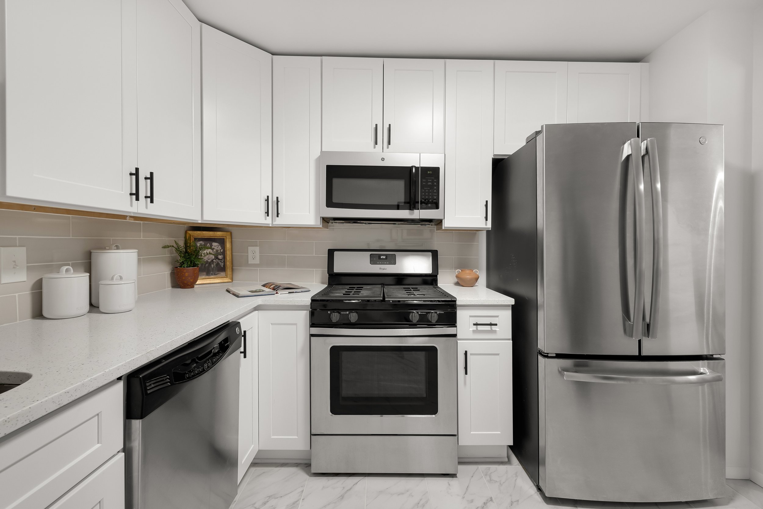 9250 Edwards Way 208A-0010.jpg