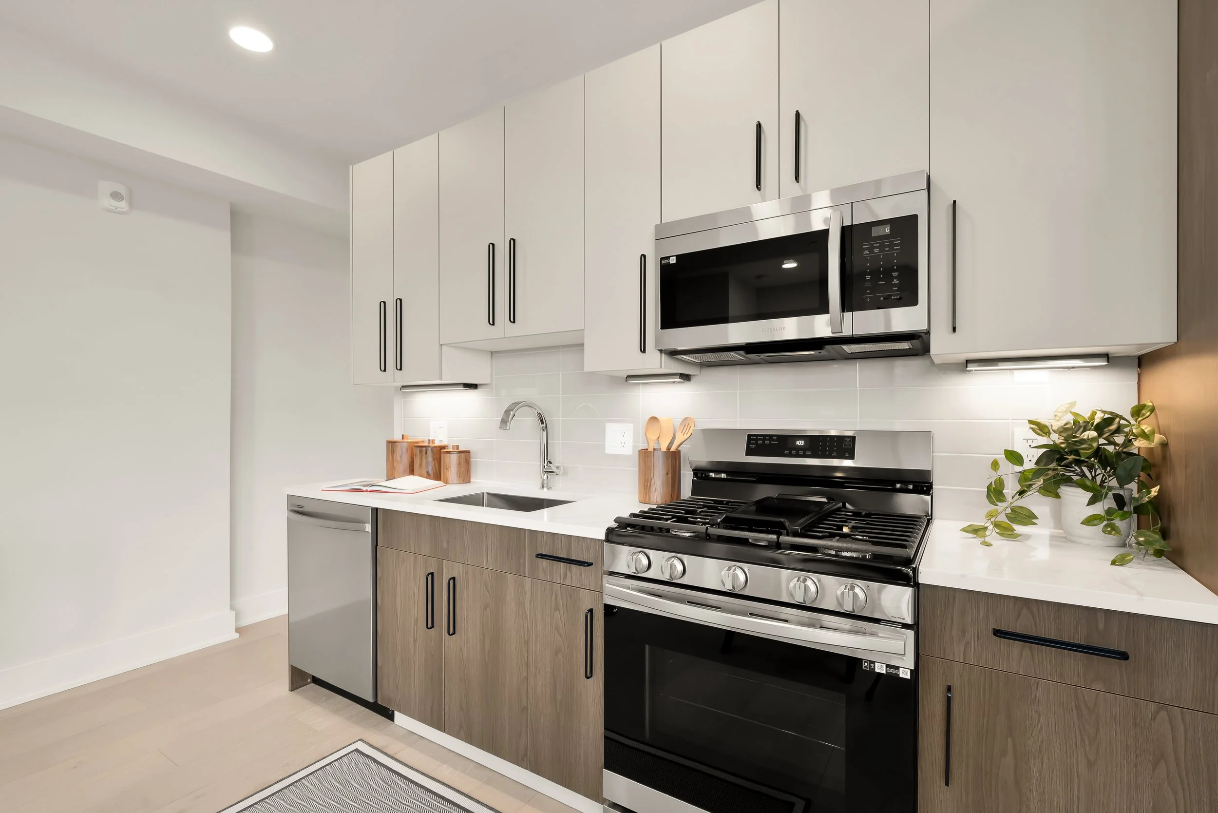 3934 14th St NW 302-0020.jpg
