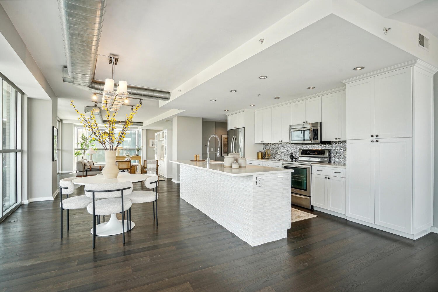 3409 Wilson Boulevard-large-033-032-002 2-1500x1000-72dpi.jpg