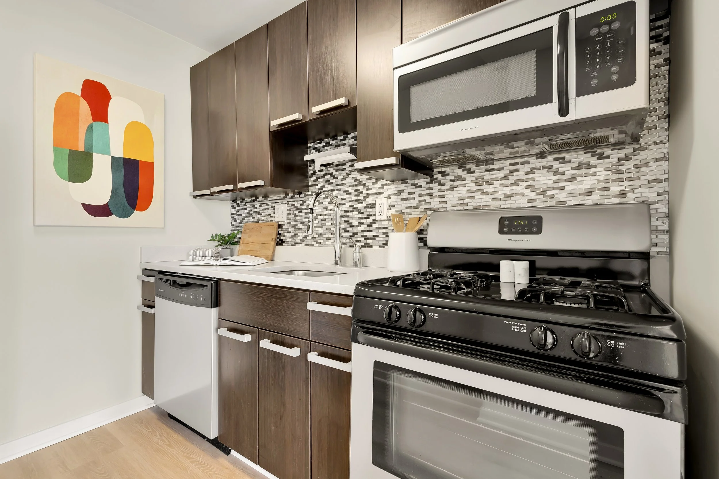 1101 3rd St SW 601-0017.jpg