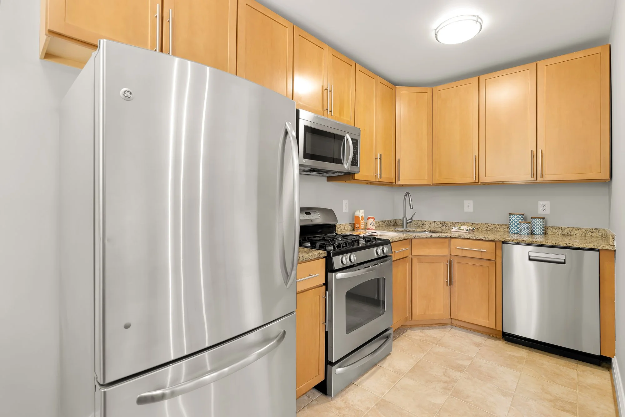 5611 5th St NW L2-0017.jpg