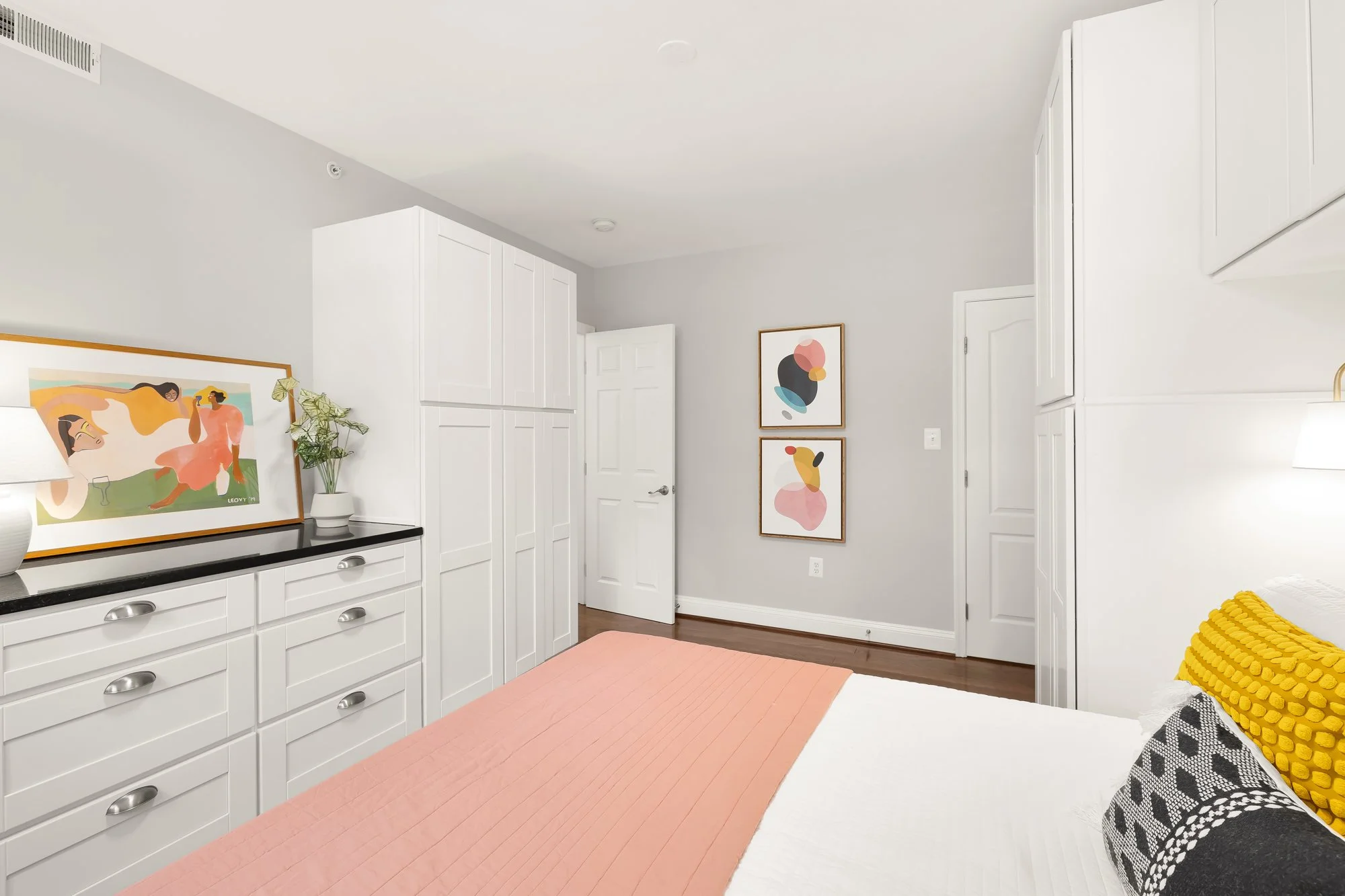 5611 5th St NW L2-0027.jpg