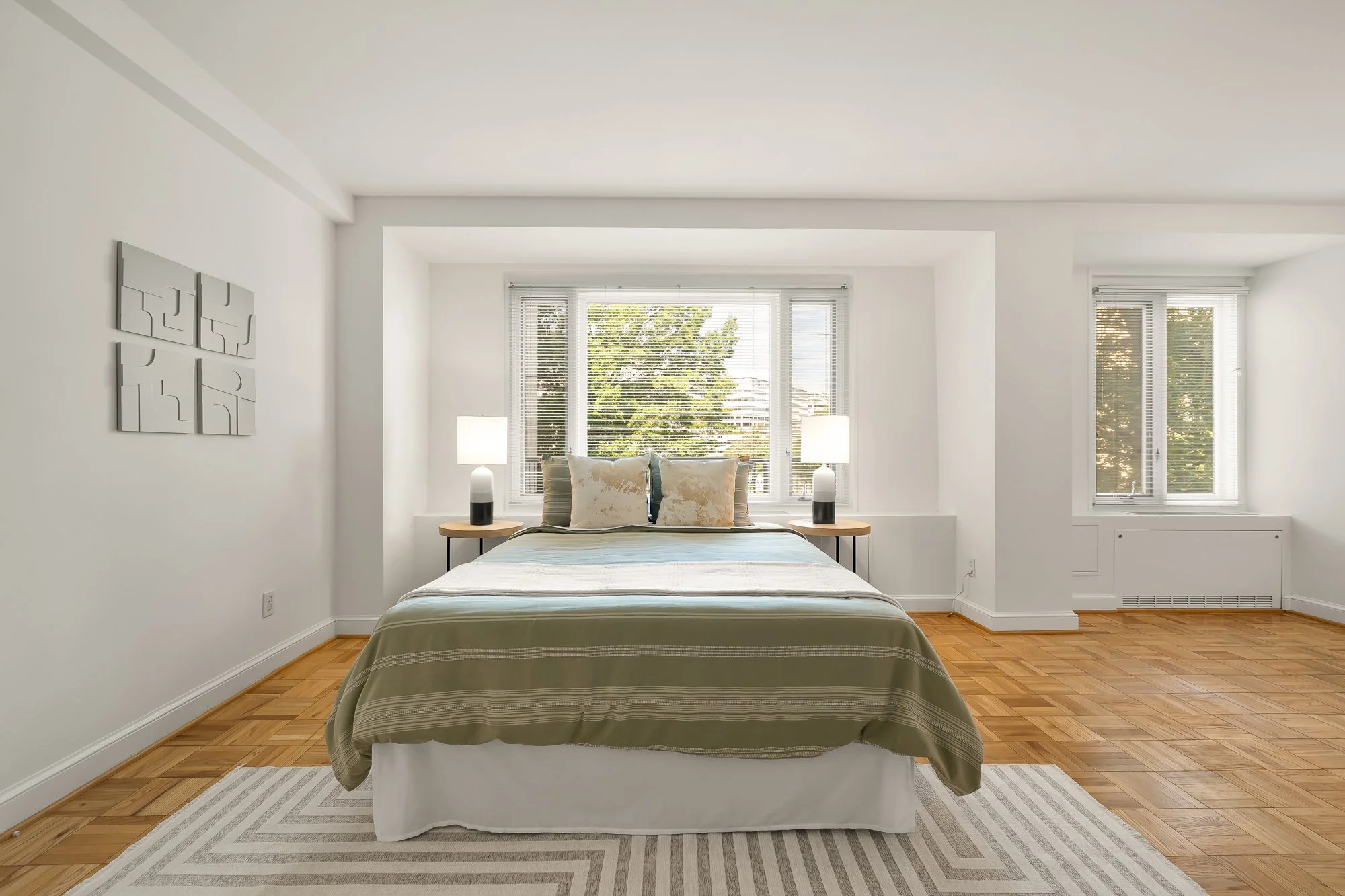 2475 Virginia Ave NW 200-201-0029.jpg