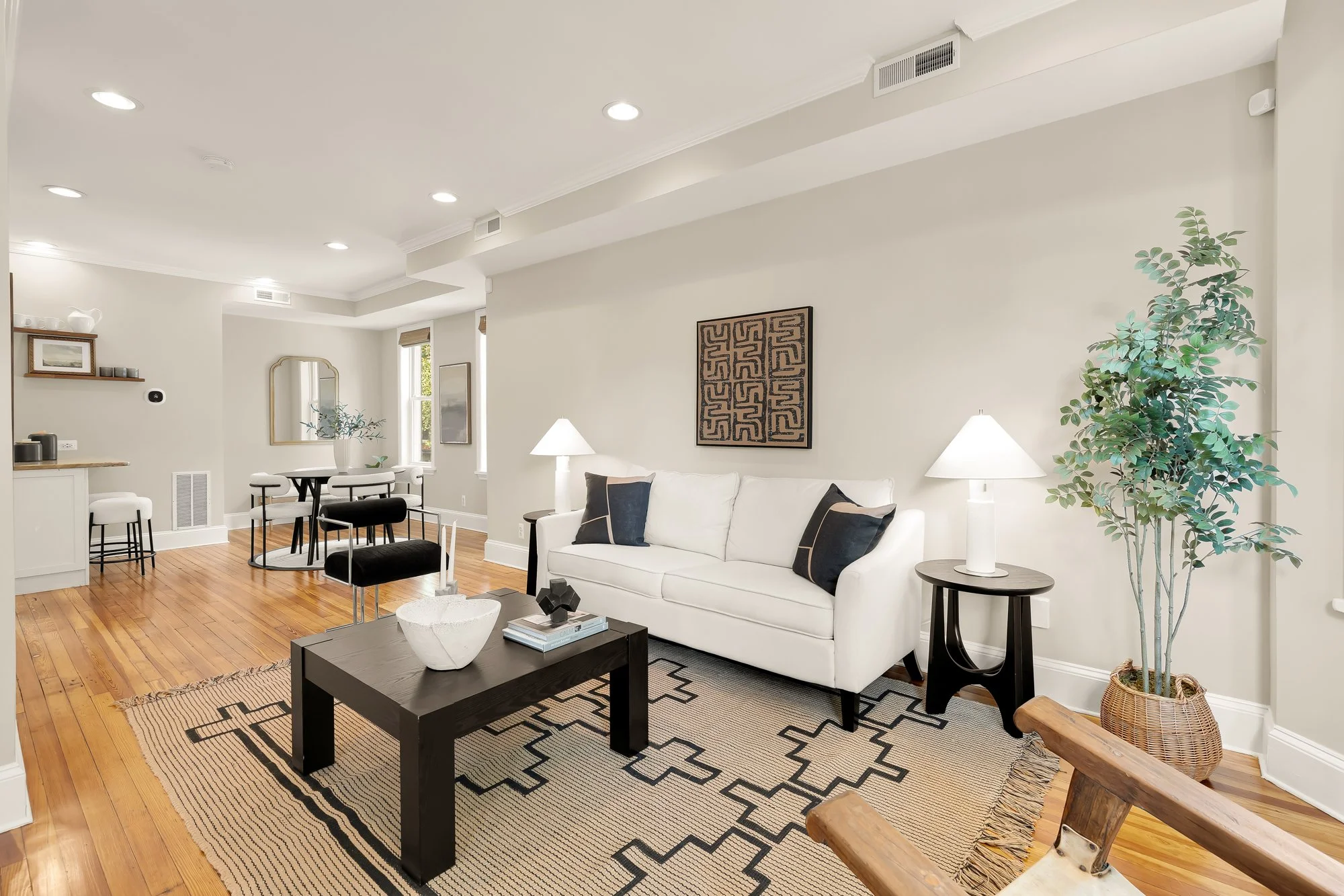 1012 10th St NE Staged-0007.jpg