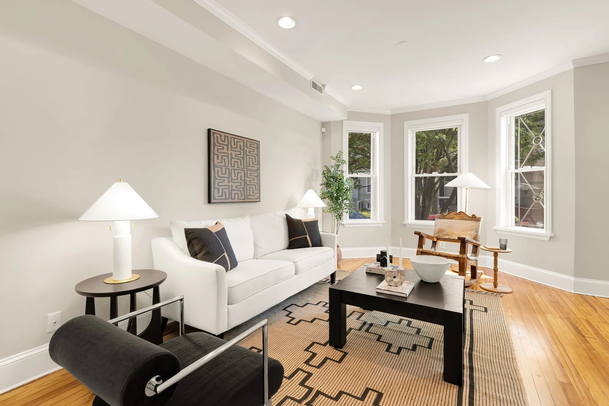 1012 10th St NE Staged-0010.jpg
